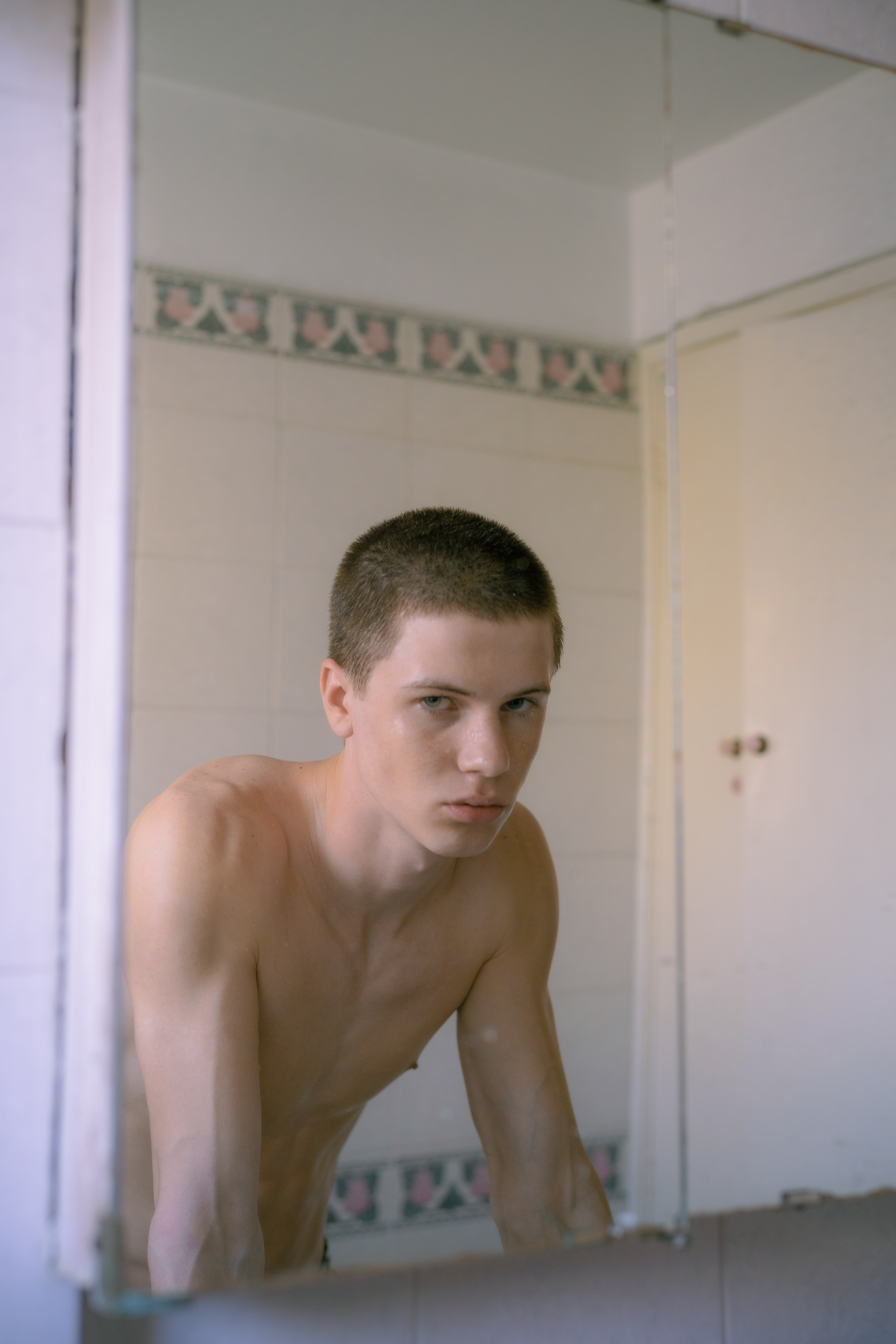 One Shot | Manuel Carbajal Llofrein | Agency Sun Models