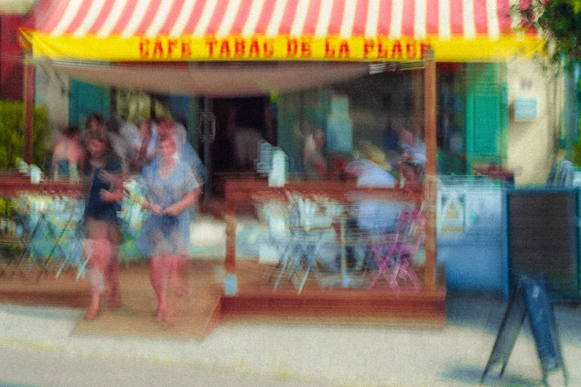 Café de la place, Bazolles.