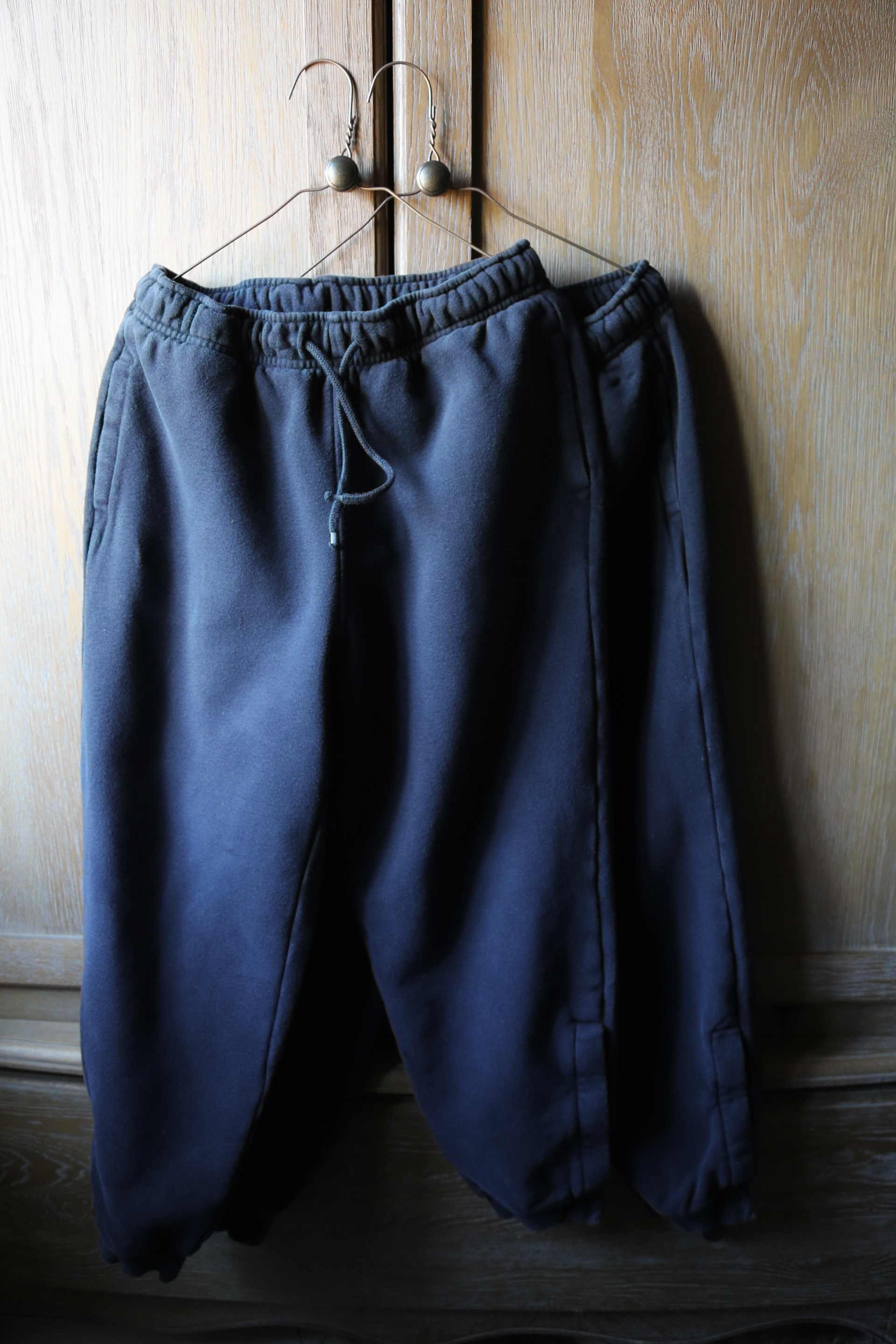 Black PE bottoms x 2 Age 8-10