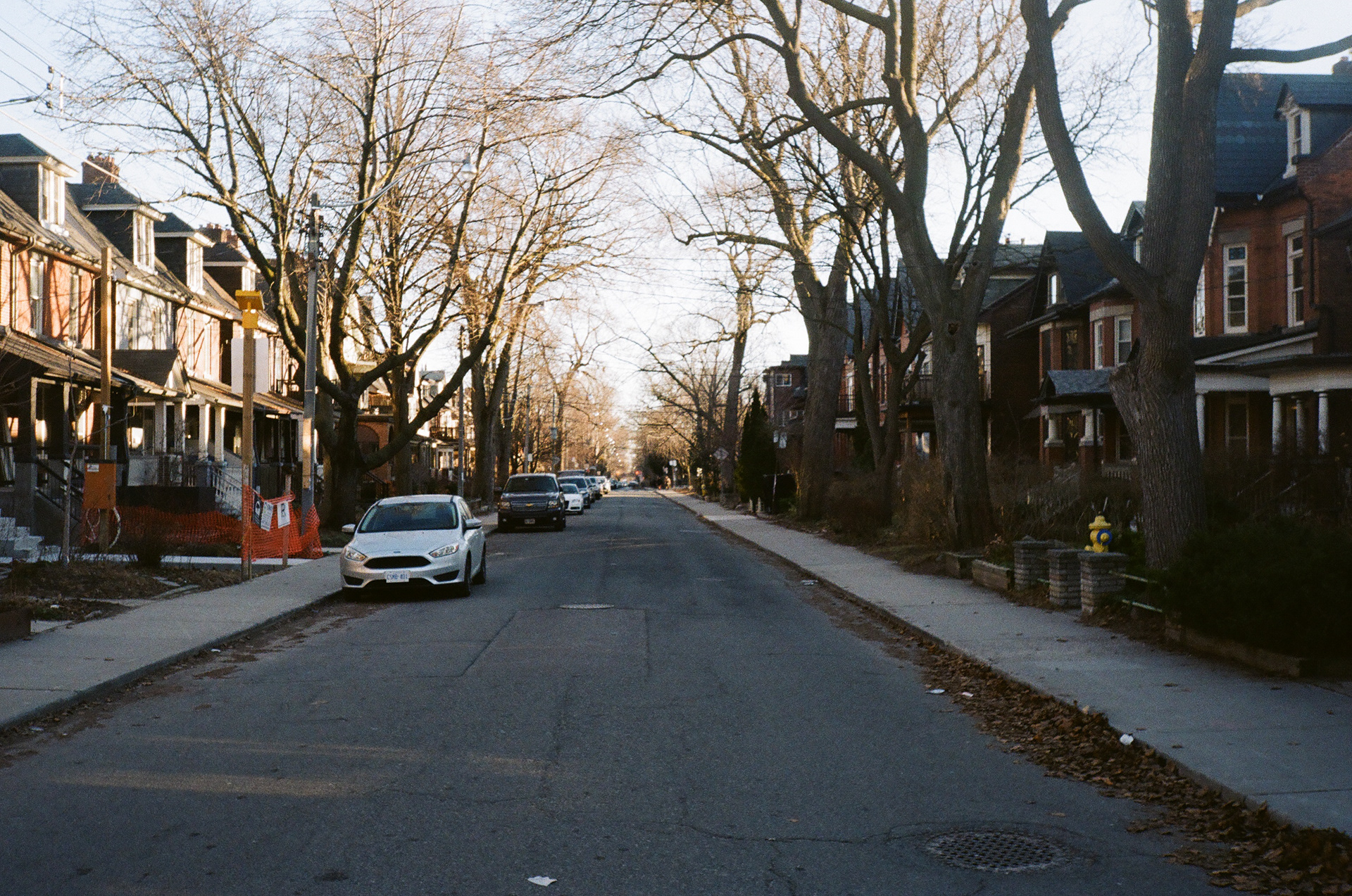 Manning Avenue in Winter on 200ISO