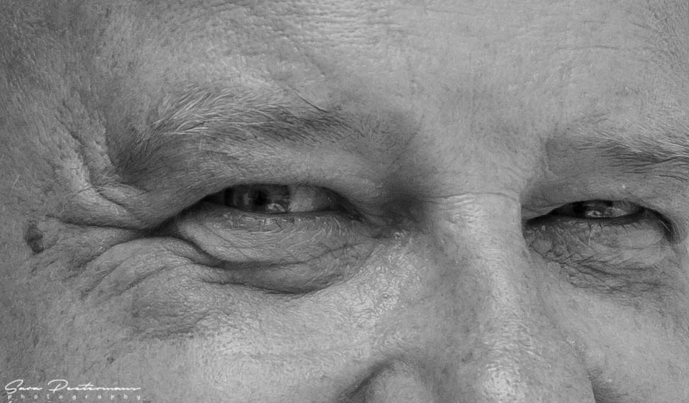 Look into my eyes - Jo