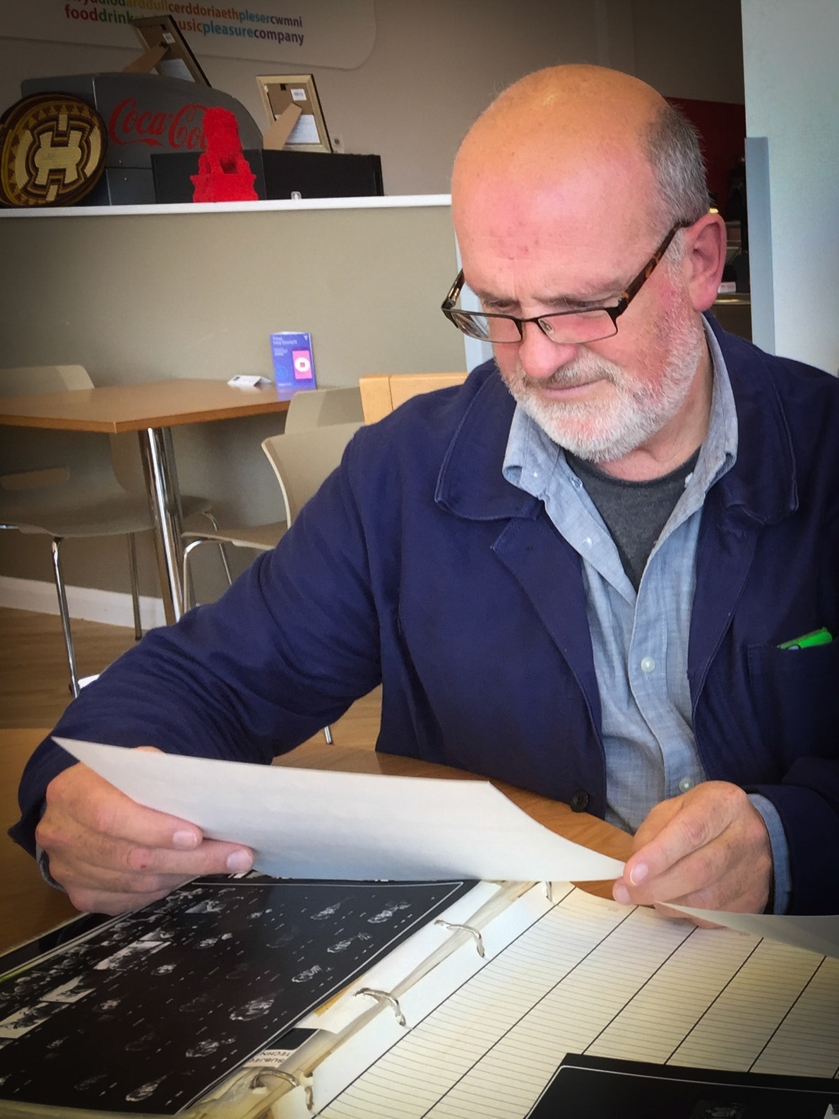 28 September 2015: Paul Reas sees the archive for the first time. Photo © David Sampele
