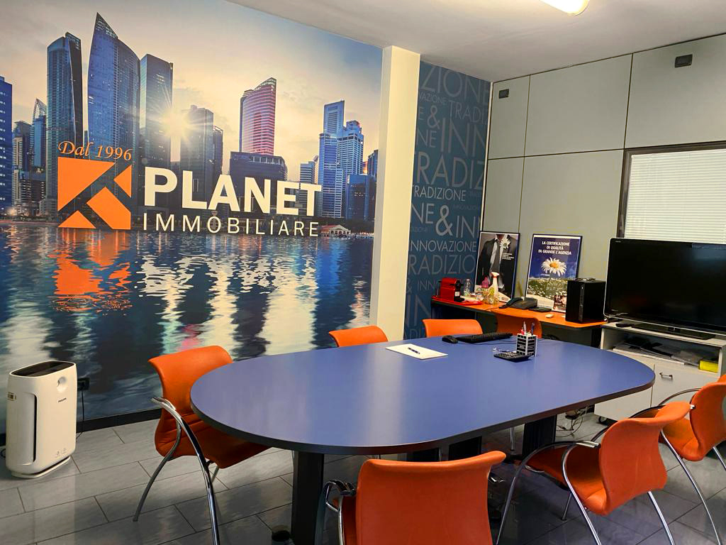Parete uffici PLANET IMMOBILIARE