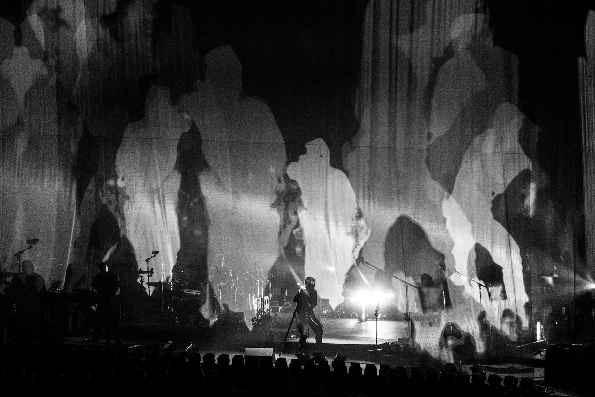 Nine Inch Nails, The Kia Forum, 9/19/25