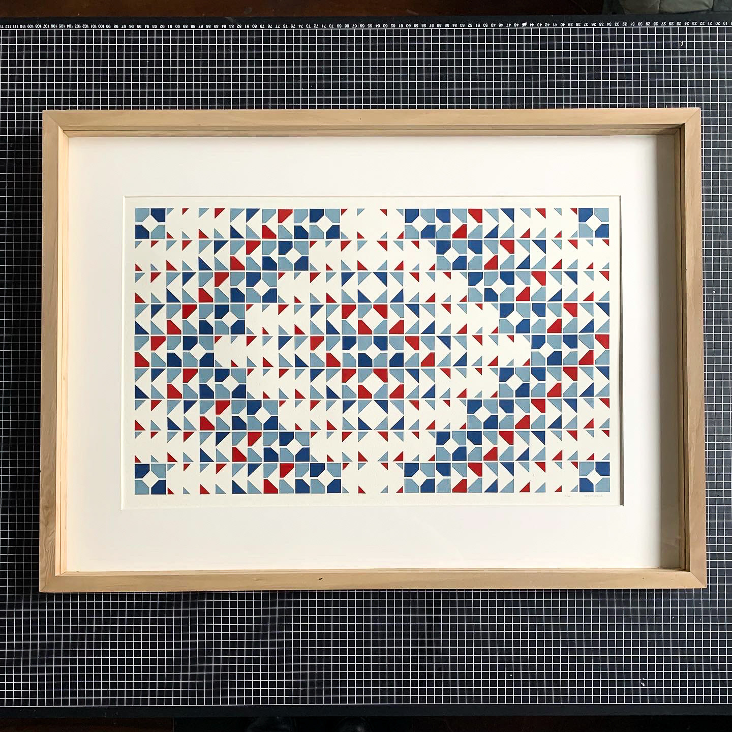 Obra: Angelita Monge. Enmarcación con paspartú. Moldura 20x40mm y madera tepa.