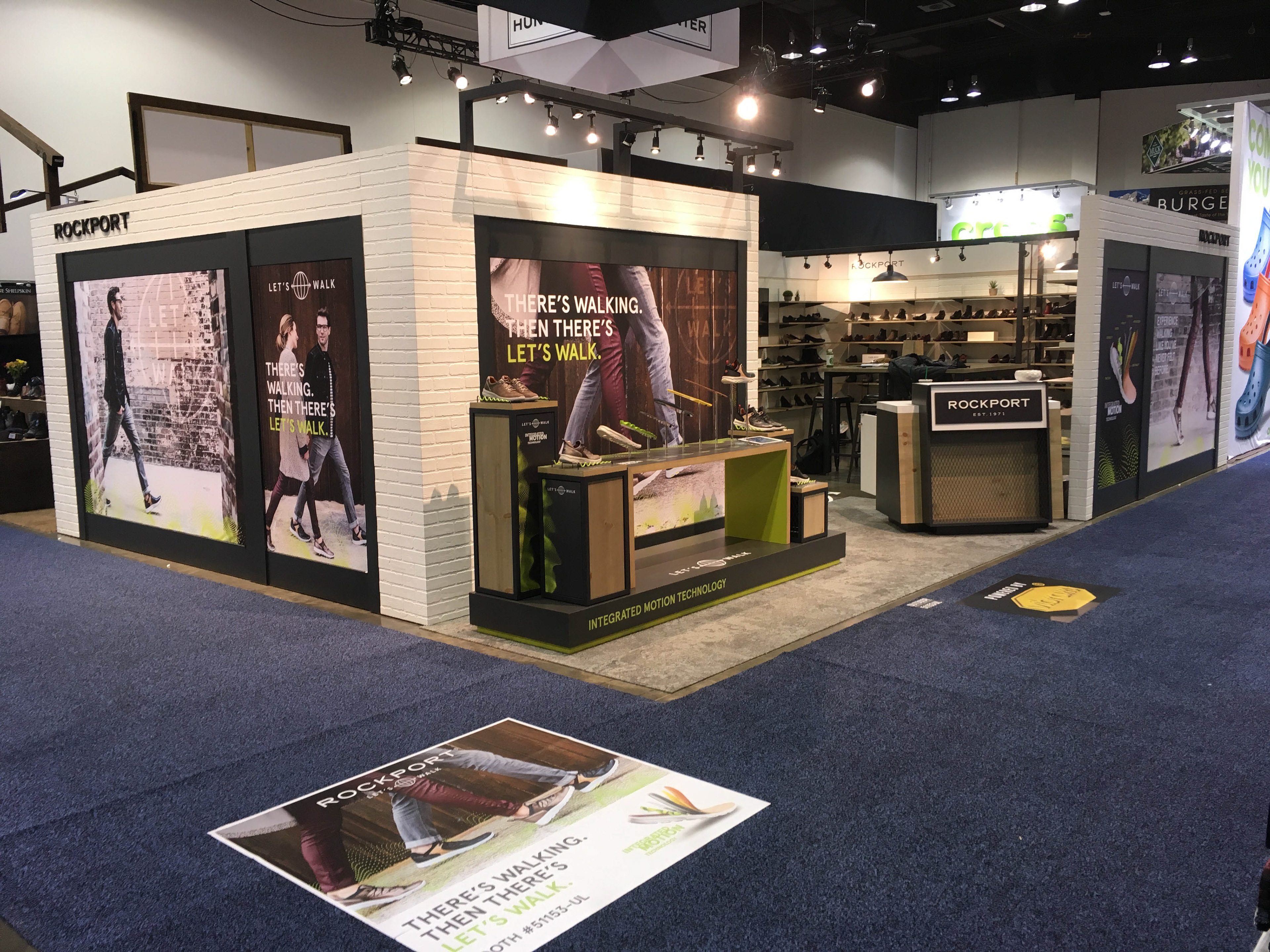 Booth side/corner