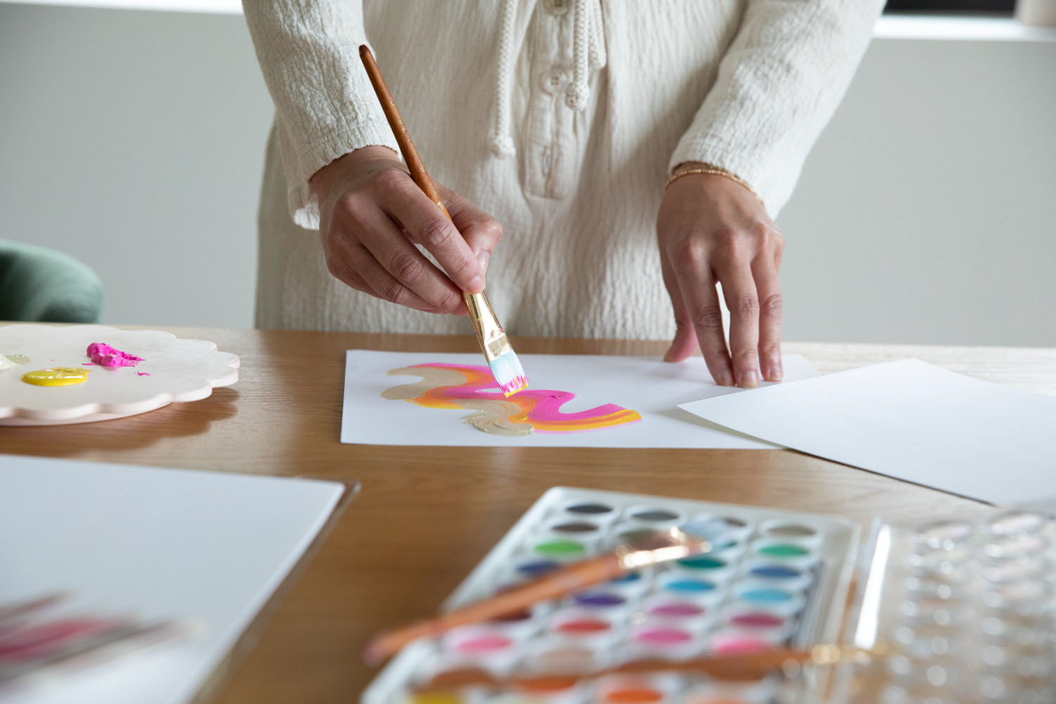 Joy Cho creating her hand painted color pattern.