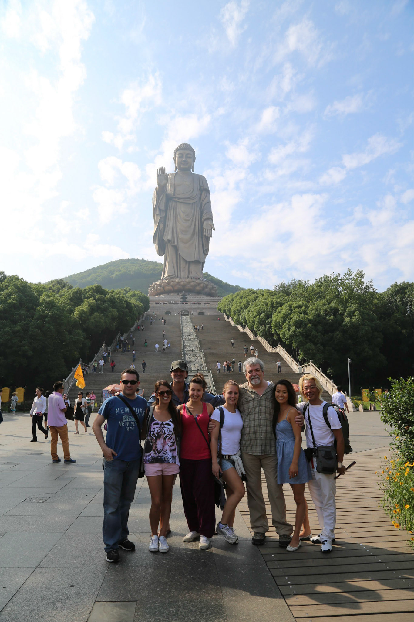 touring China with Illusions cast