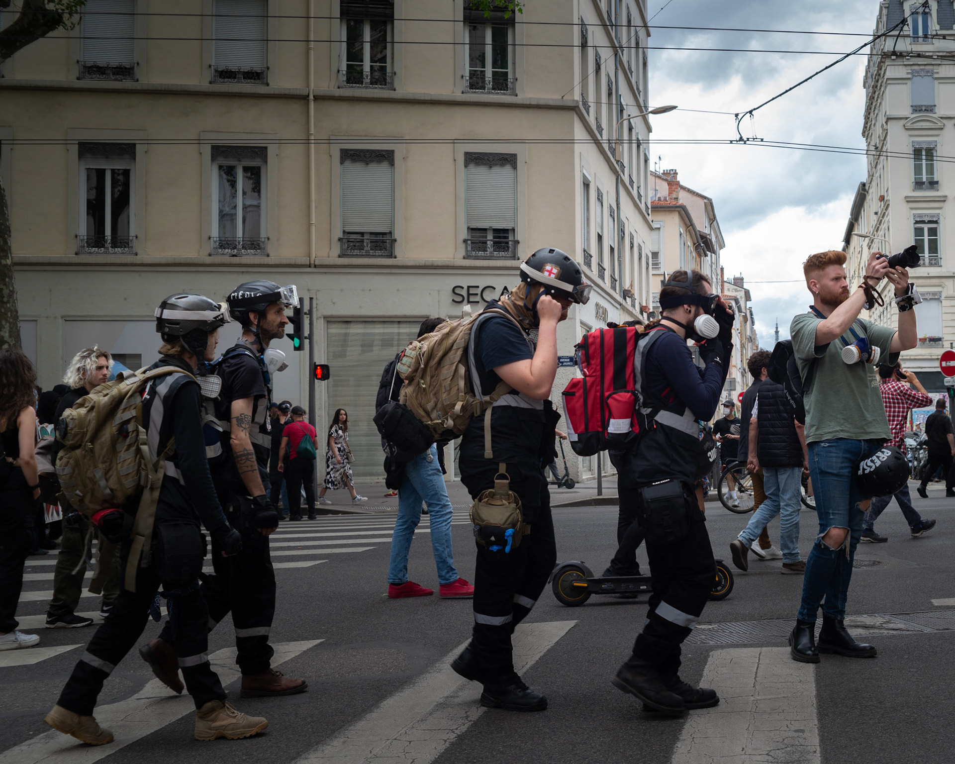 Medic in protest, Lyon 2024