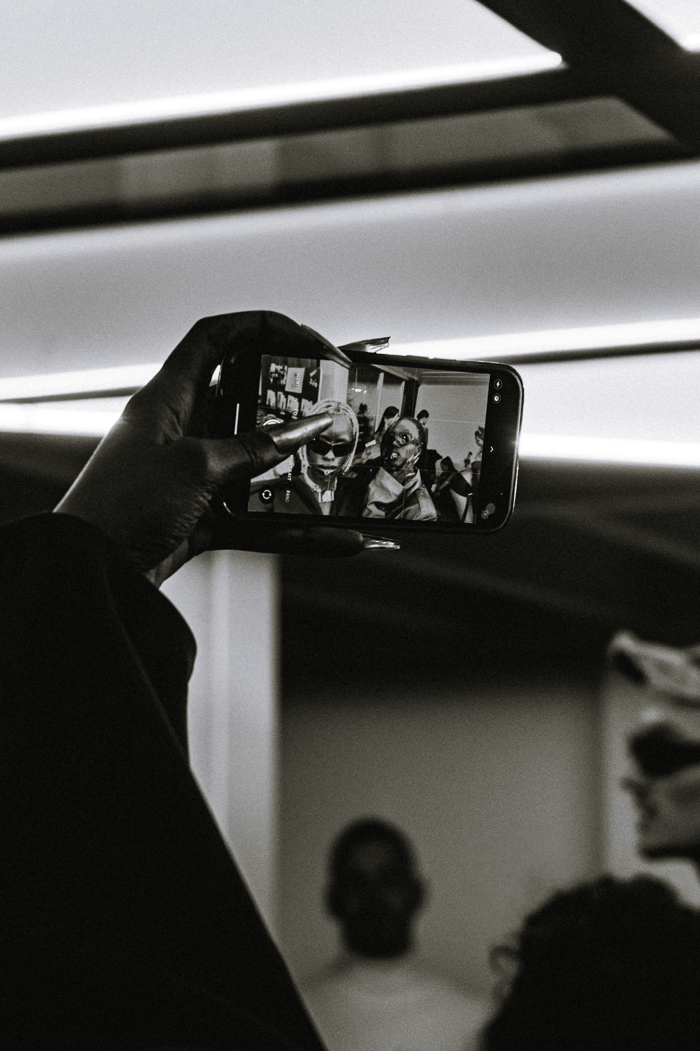 SAME et Thia, Backstage
