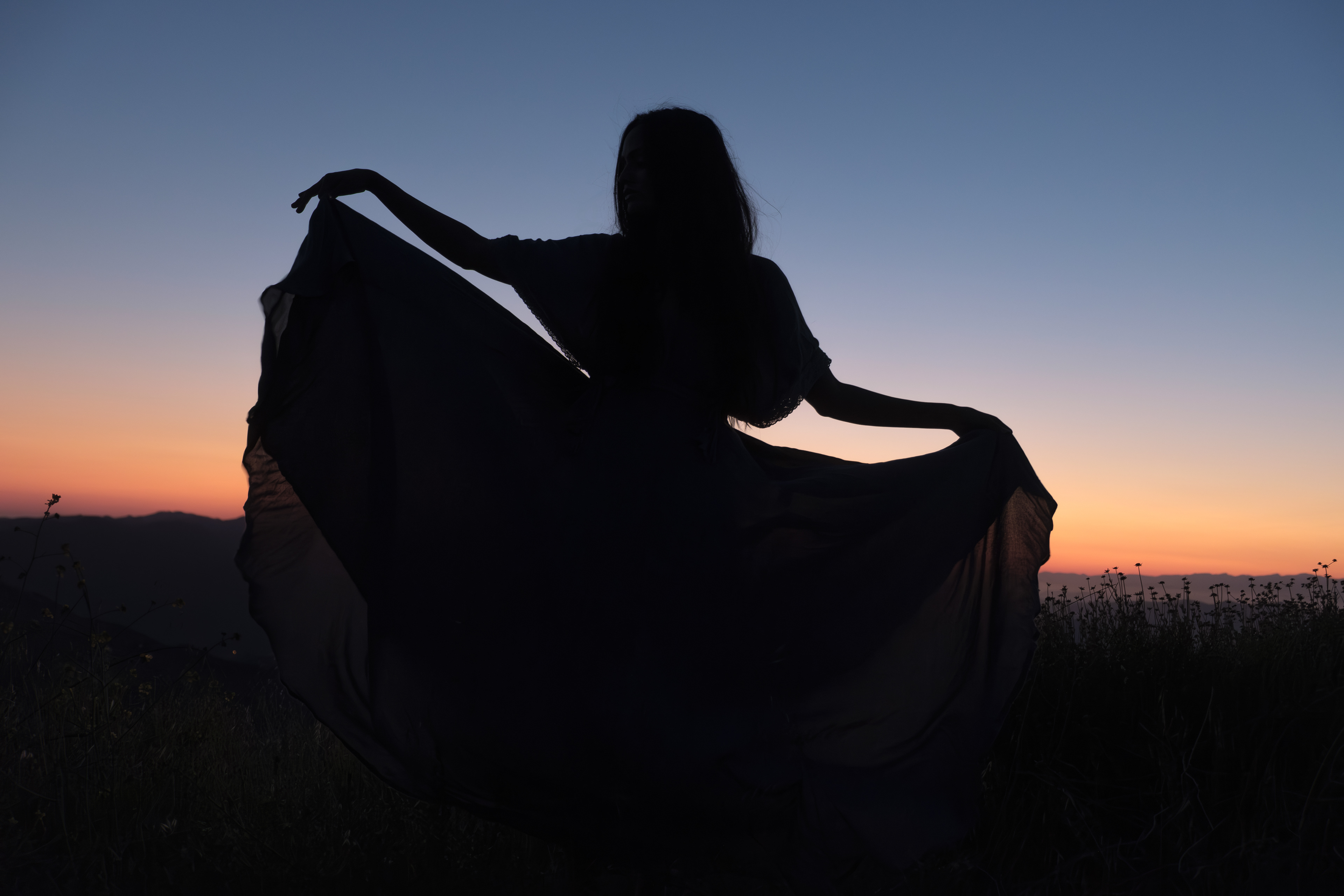 Feliz, Silhouette