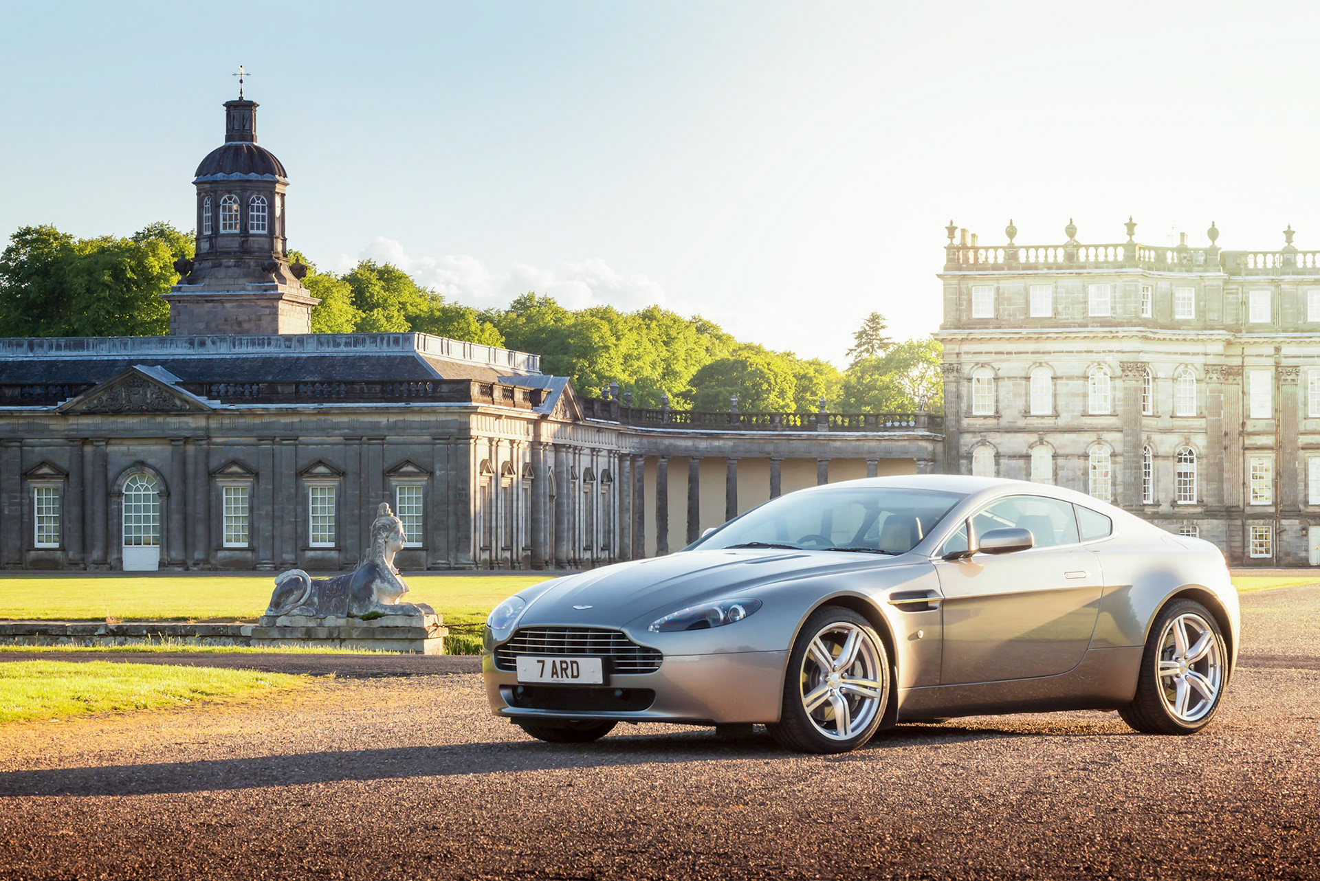 Aston Martin Vantage