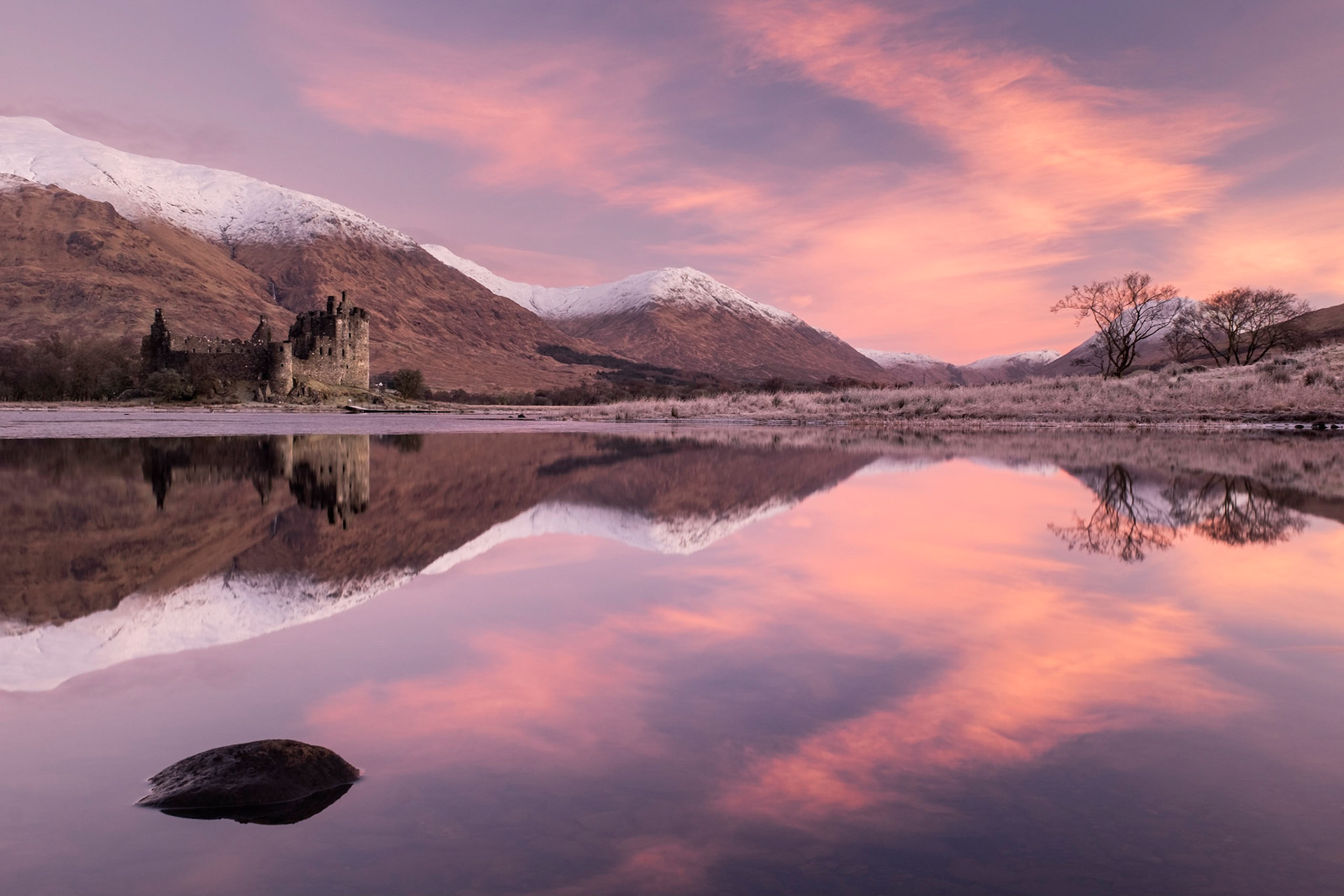 KILCHURN CASTLE, LOCH AWE