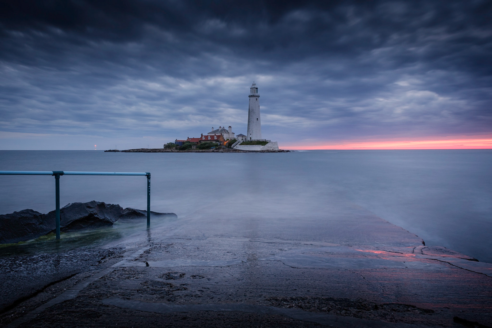 ST MARY'S LIGHTHOUSE, WHITLEY BAY