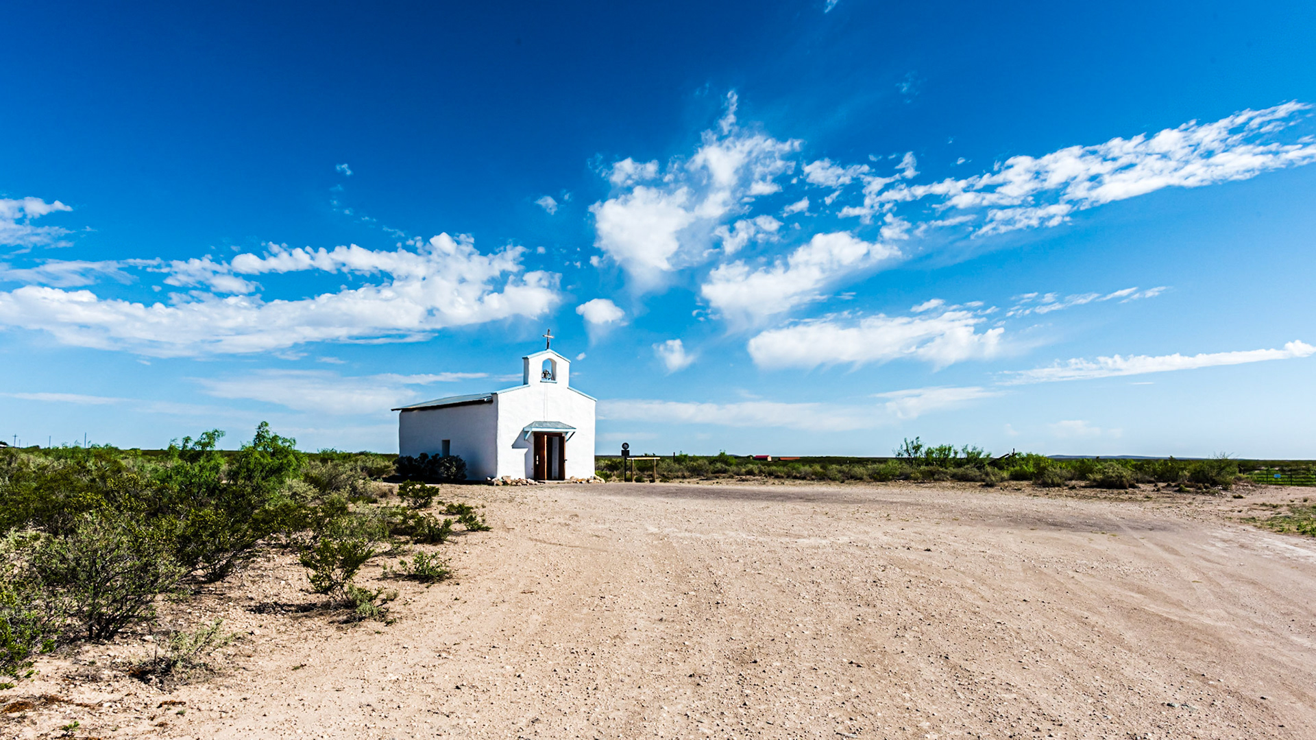 Location:: Calera TX