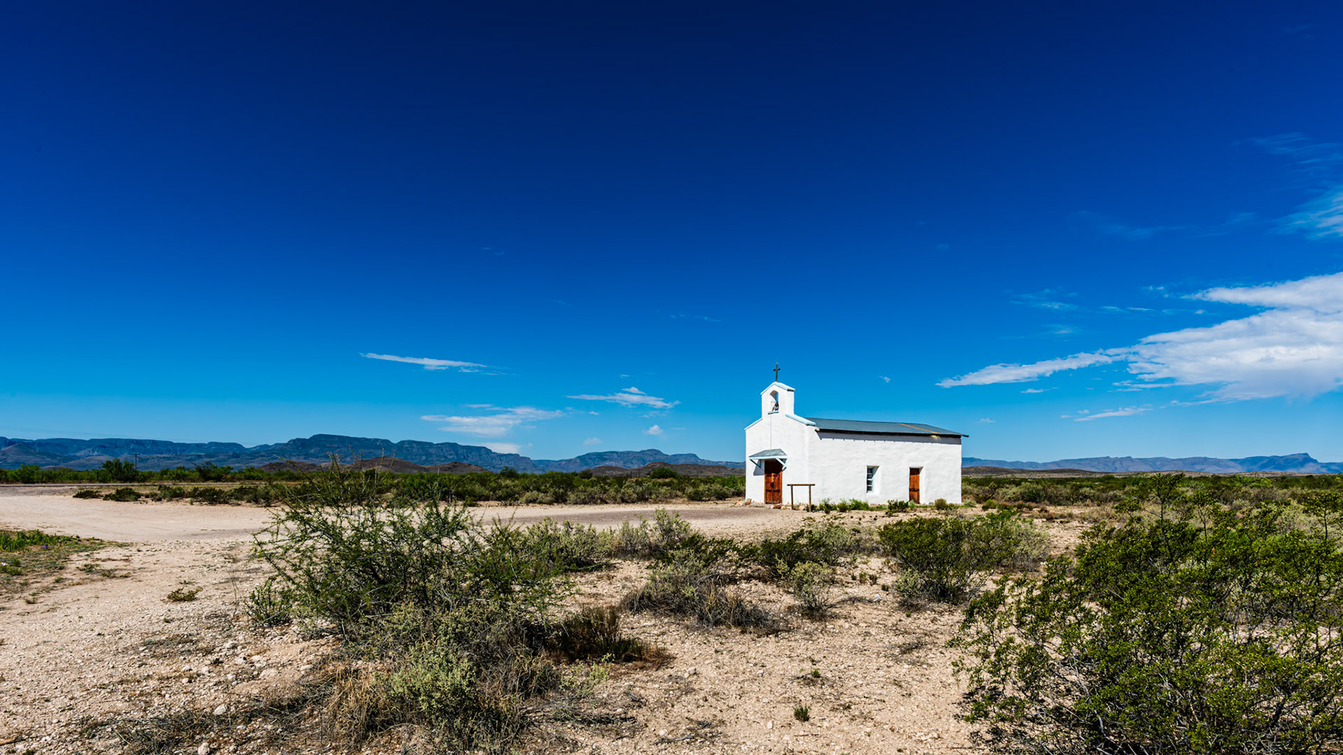 Location:: Calera TX