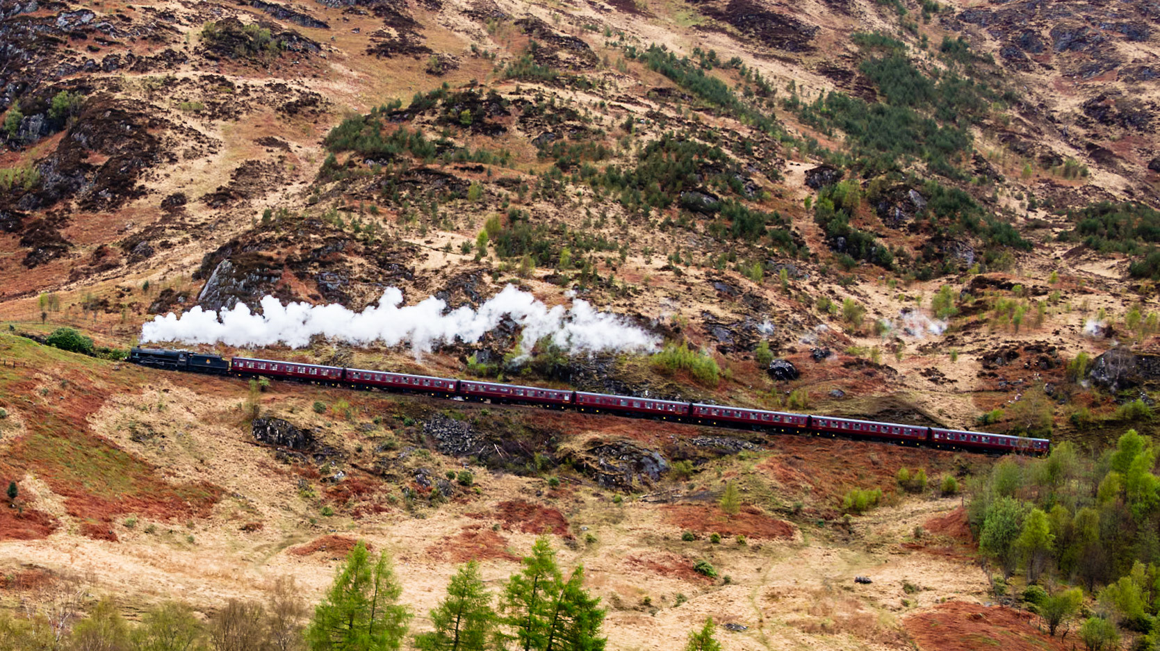 Hogwarts Express Location: Glenfinian Viaduct