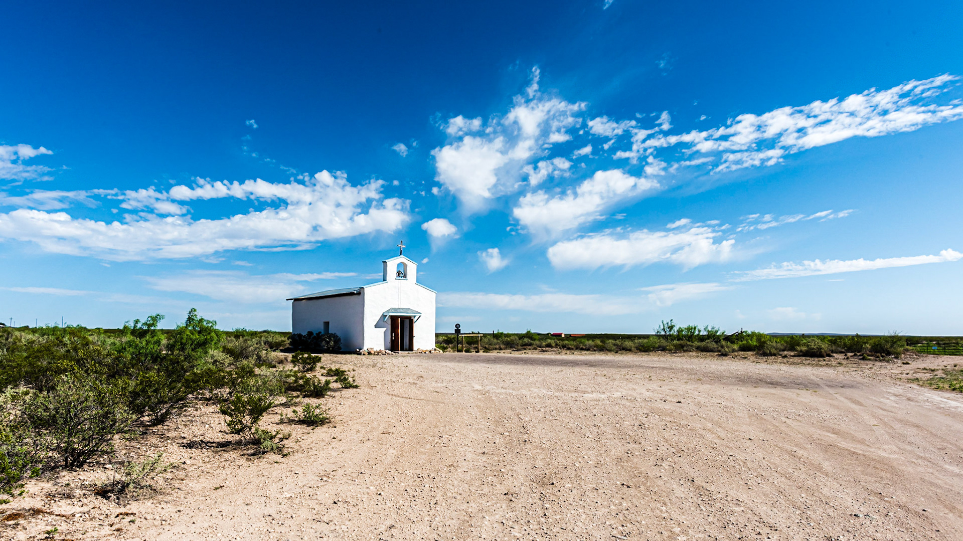 Location:: Calera TX