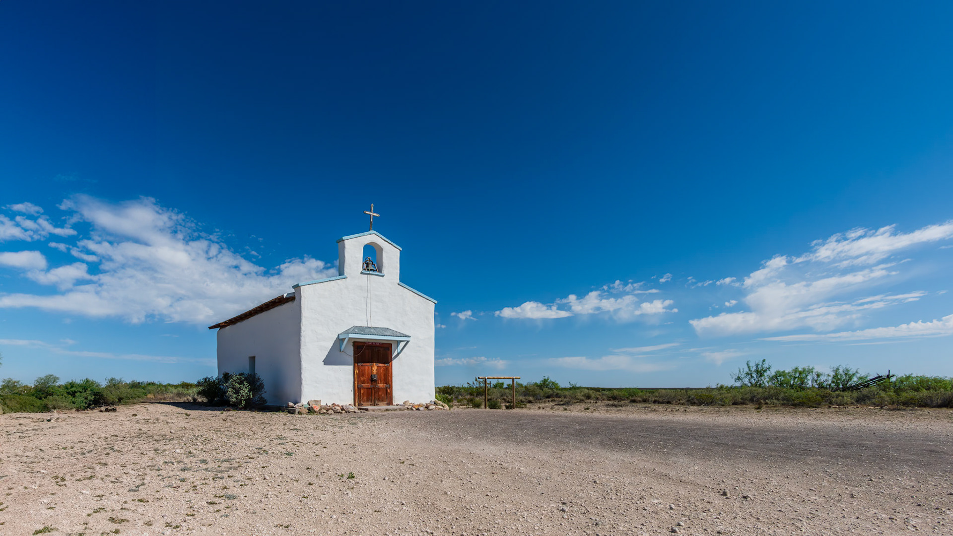 Location:: Calera TX