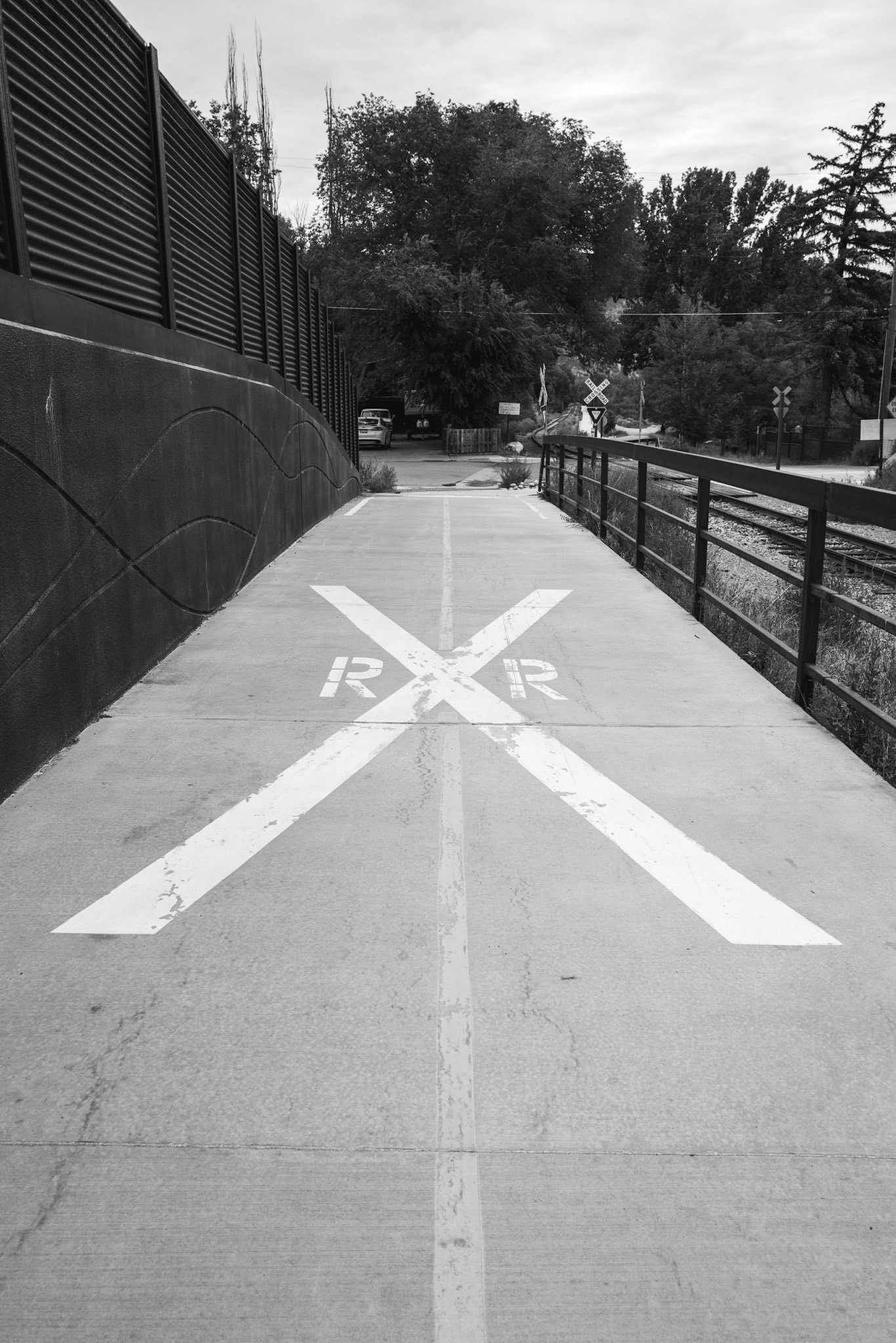 Round trip walk of the entire Animas River Trail in Durango, CO. I started early morning at the northern trailhead, Oxbow Park and Preserve, and walked south until reaching the end at Dallabetta Park. It took me about 3 hours to walk the 8.3 miles to the end before turning around to head back to Oxbow Park.