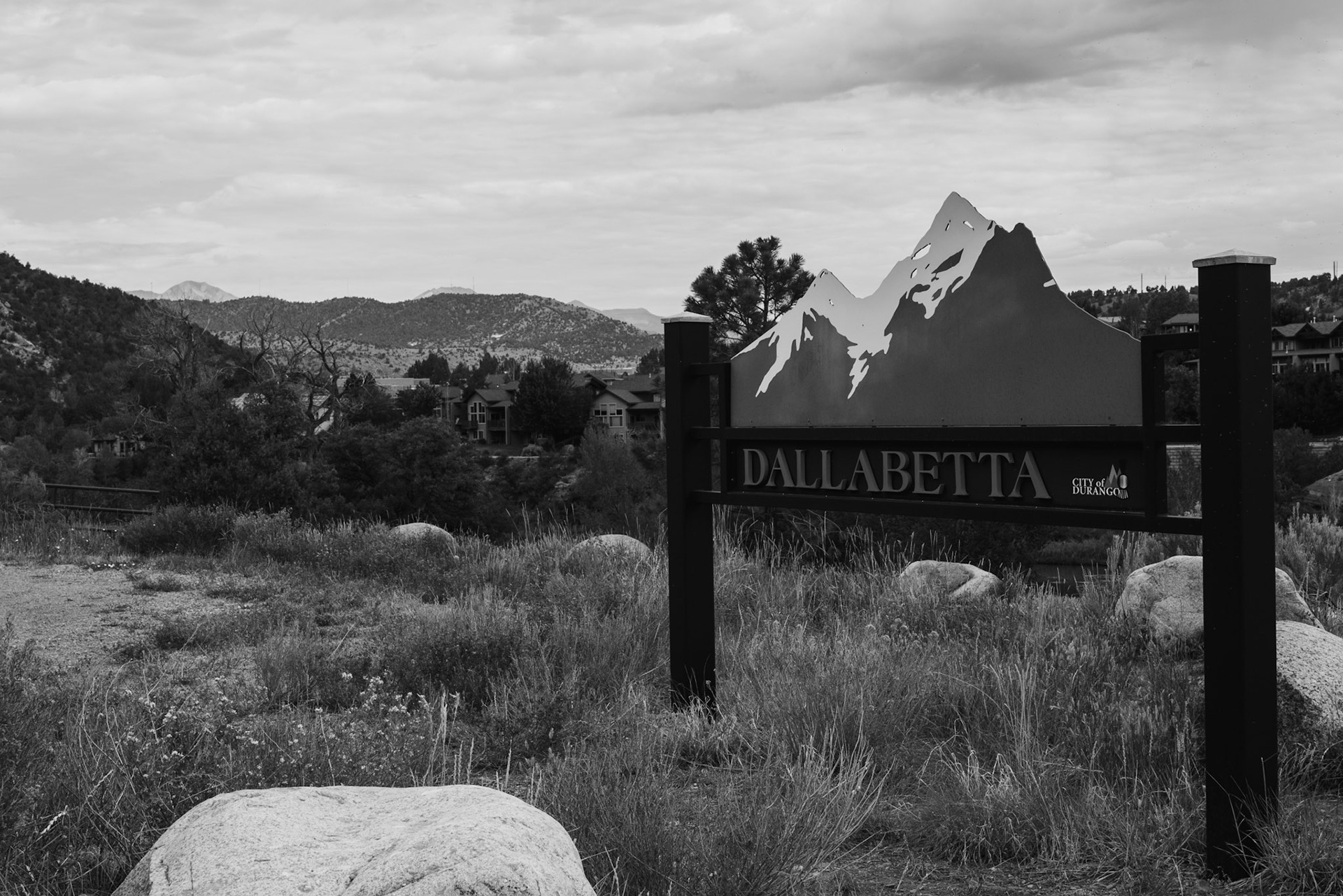 Round trip walk of the entire Animas River Trail in Durango, CO. I started early morning at the northern trailhead, Oxbow Park and Preserve, and walked south until reaching the end at Dallabetta Park. It took me about 3 hours to walk the 8.3 miles to the end before turning around to head back to Oxbow Park.