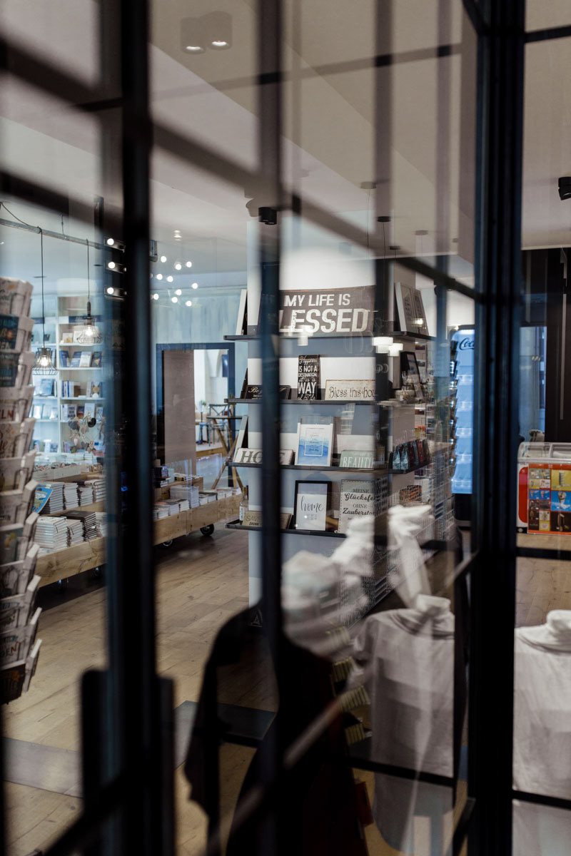 dombuchhandlung salzburg