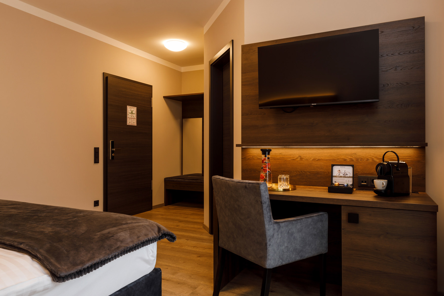 herzl hotel