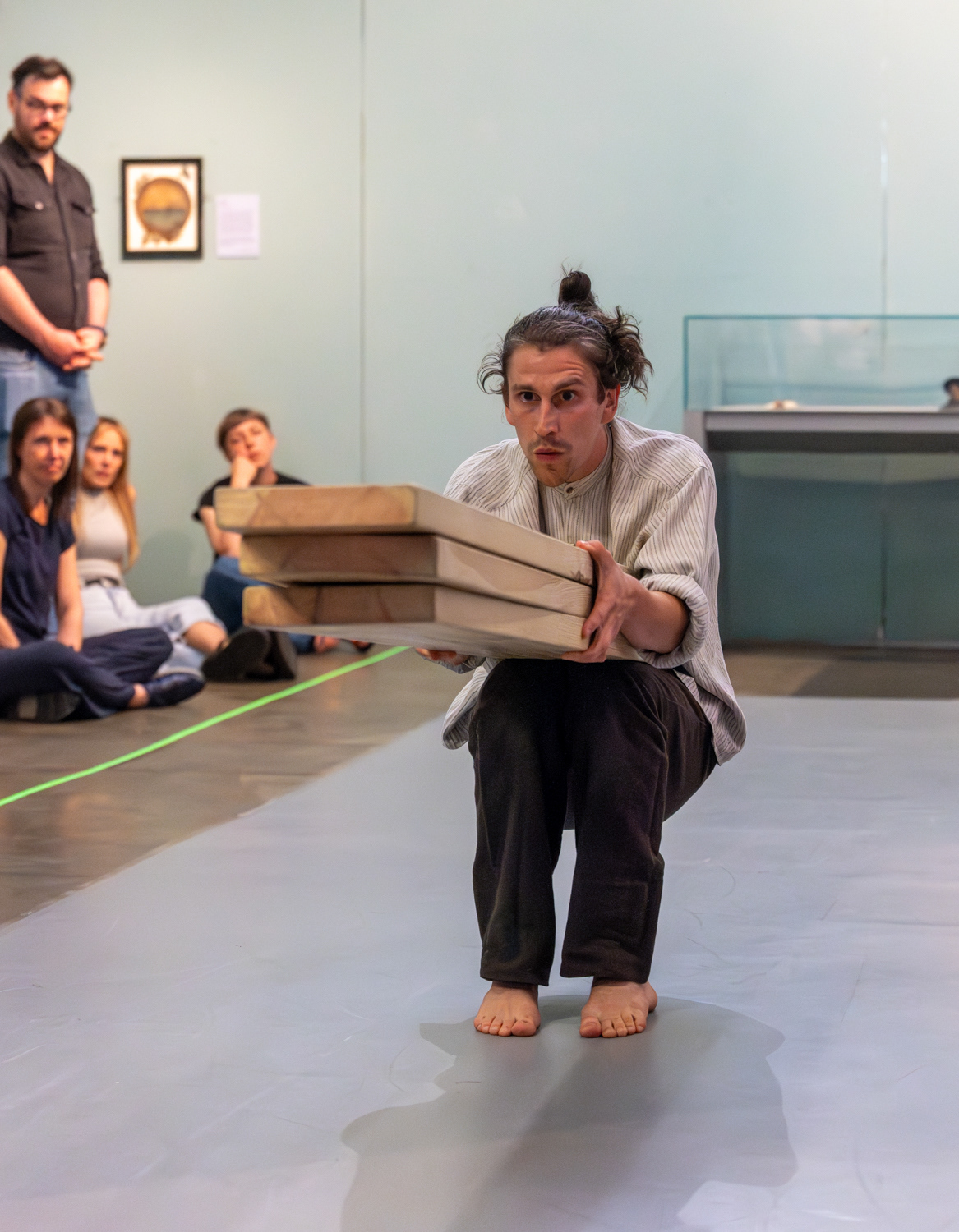 Resound Theatre, Carriage