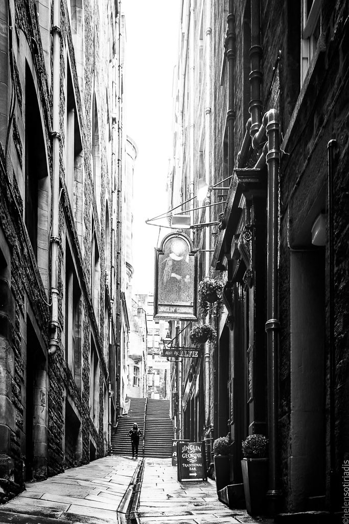 animation, bar conversation | carrubbers close | edinburgh