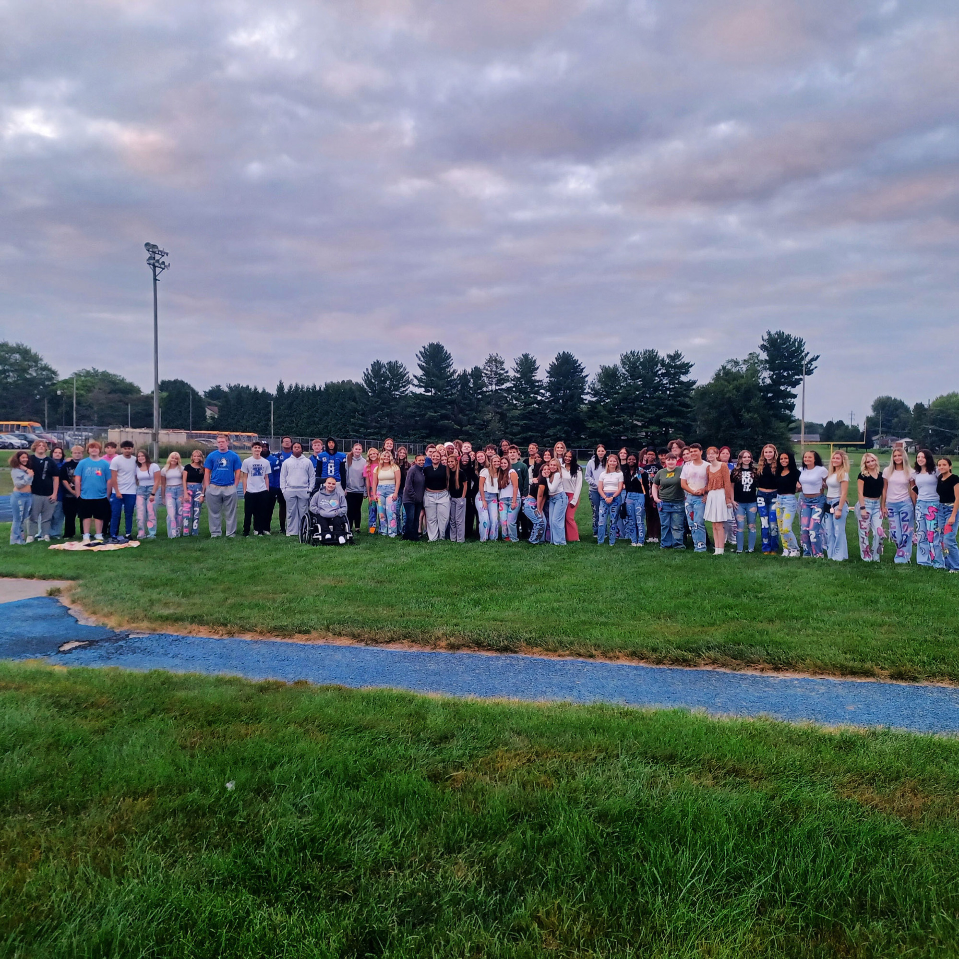 PS newsletter photo collage (2 rows) (800 x 800 px) - 6