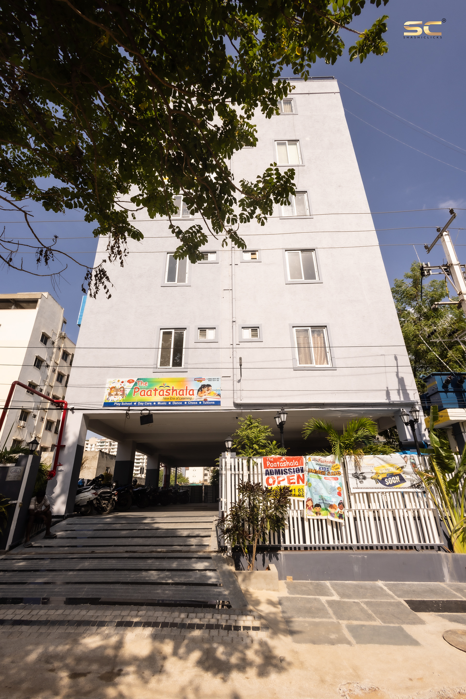 Shashiclicks Studio Front View