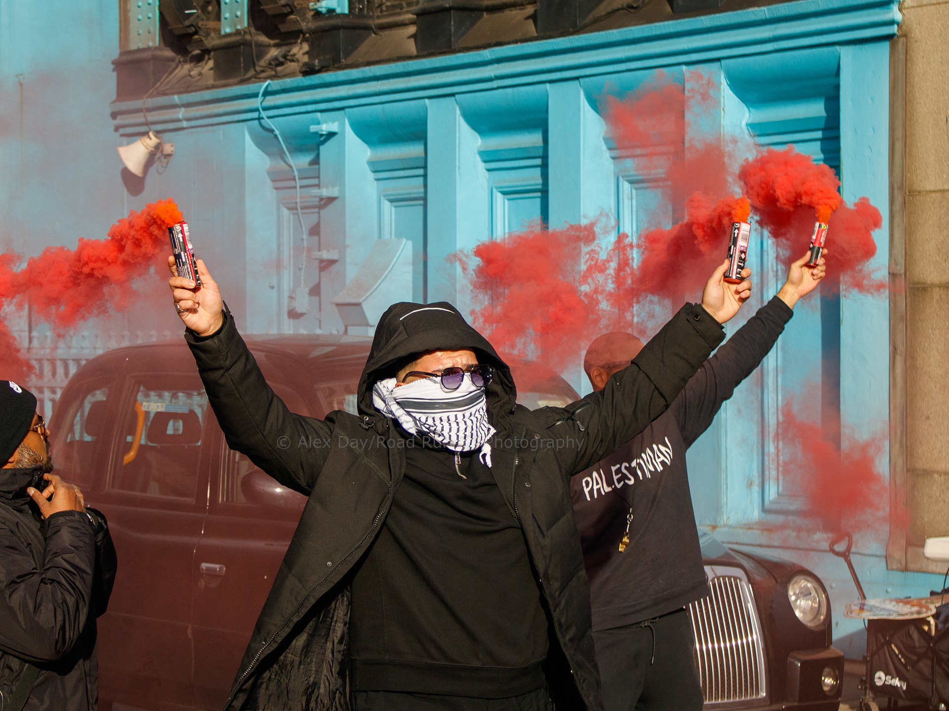 Palestine groups block Tower Bridge