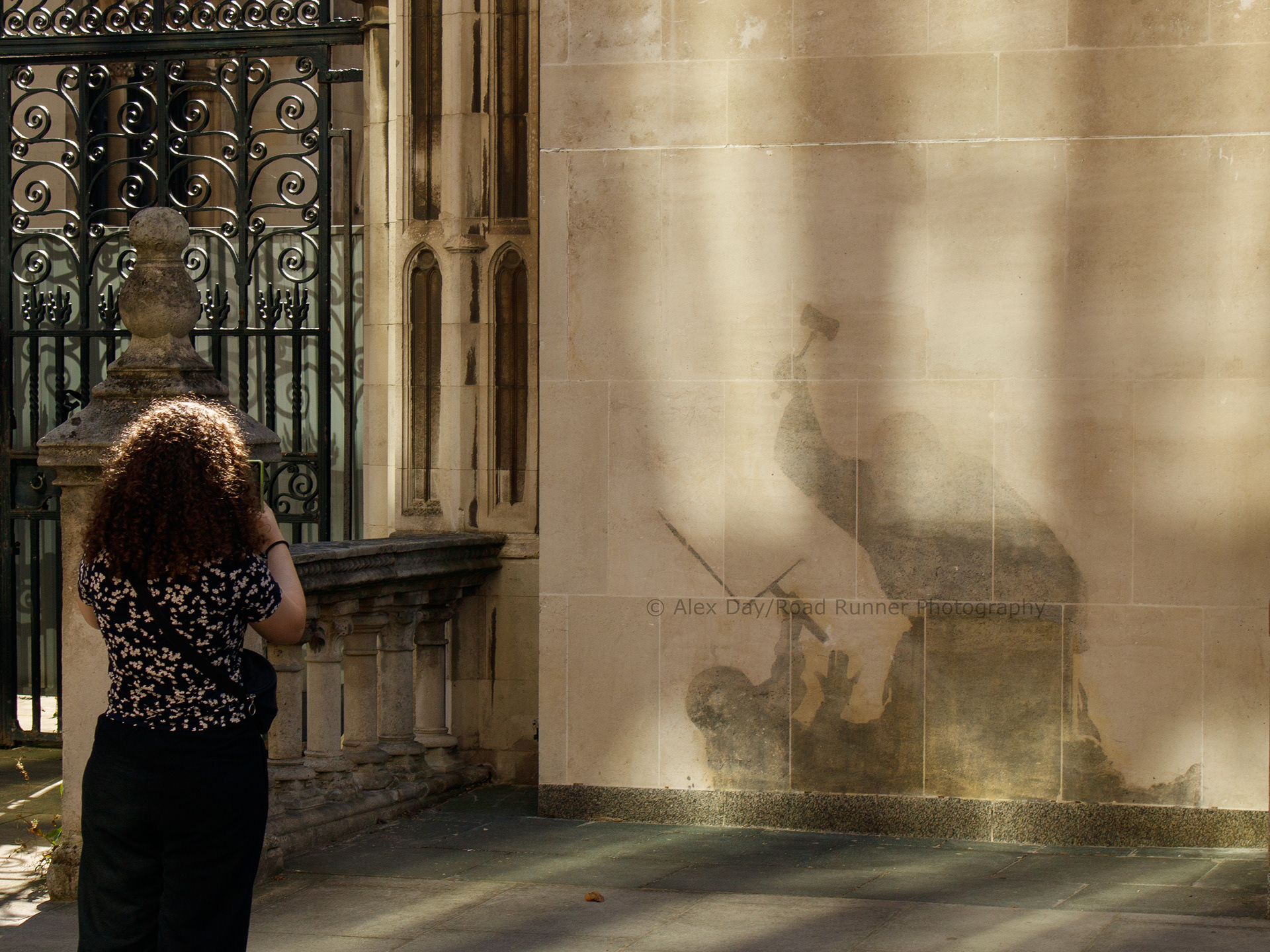 The latest Banksy piece on the Royal Courts of Justice
