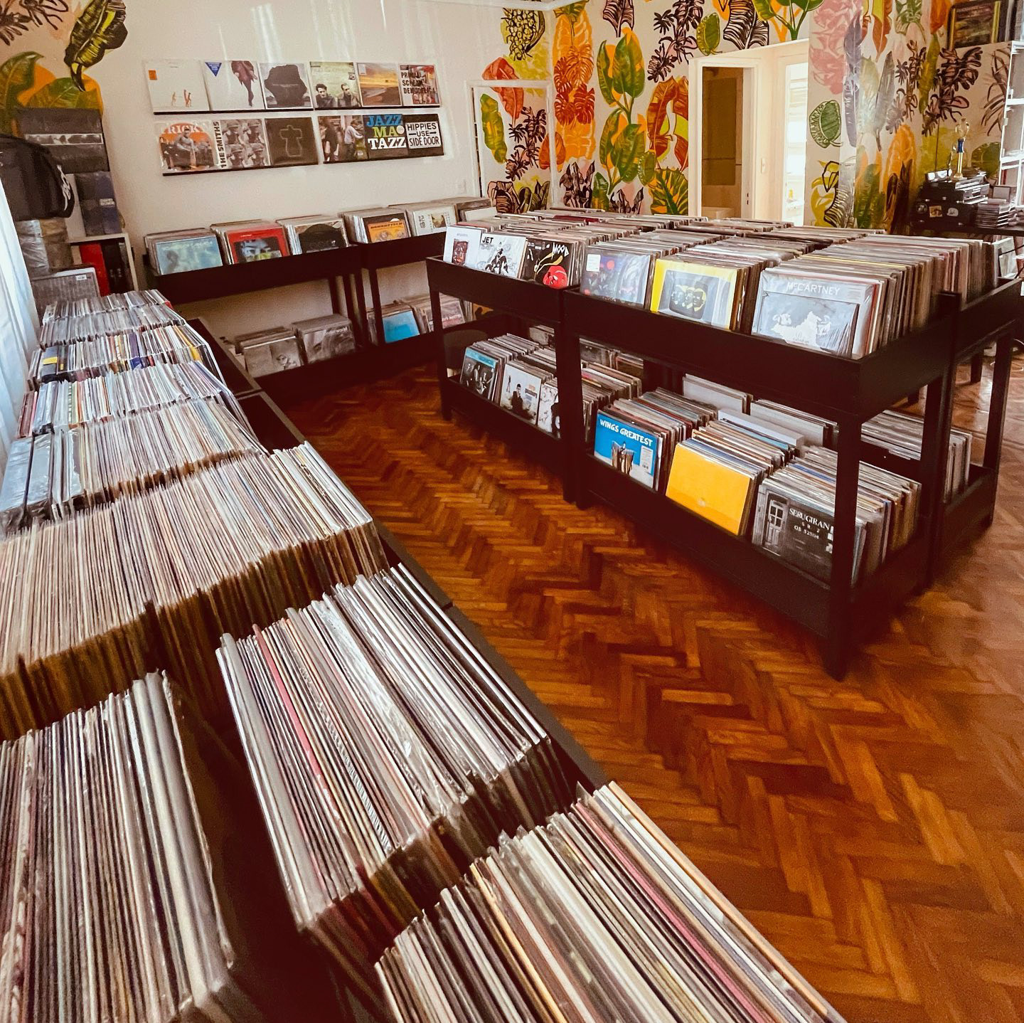 @azdiscos