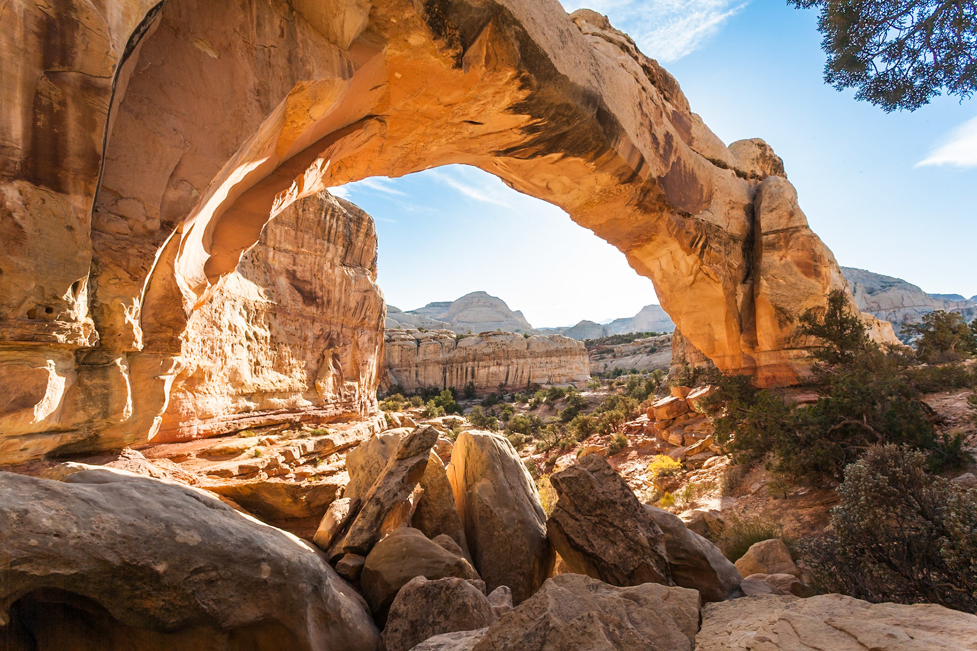 Hickman Natural Bridge, Capitol Reef Nat'l Park, Utah, USA