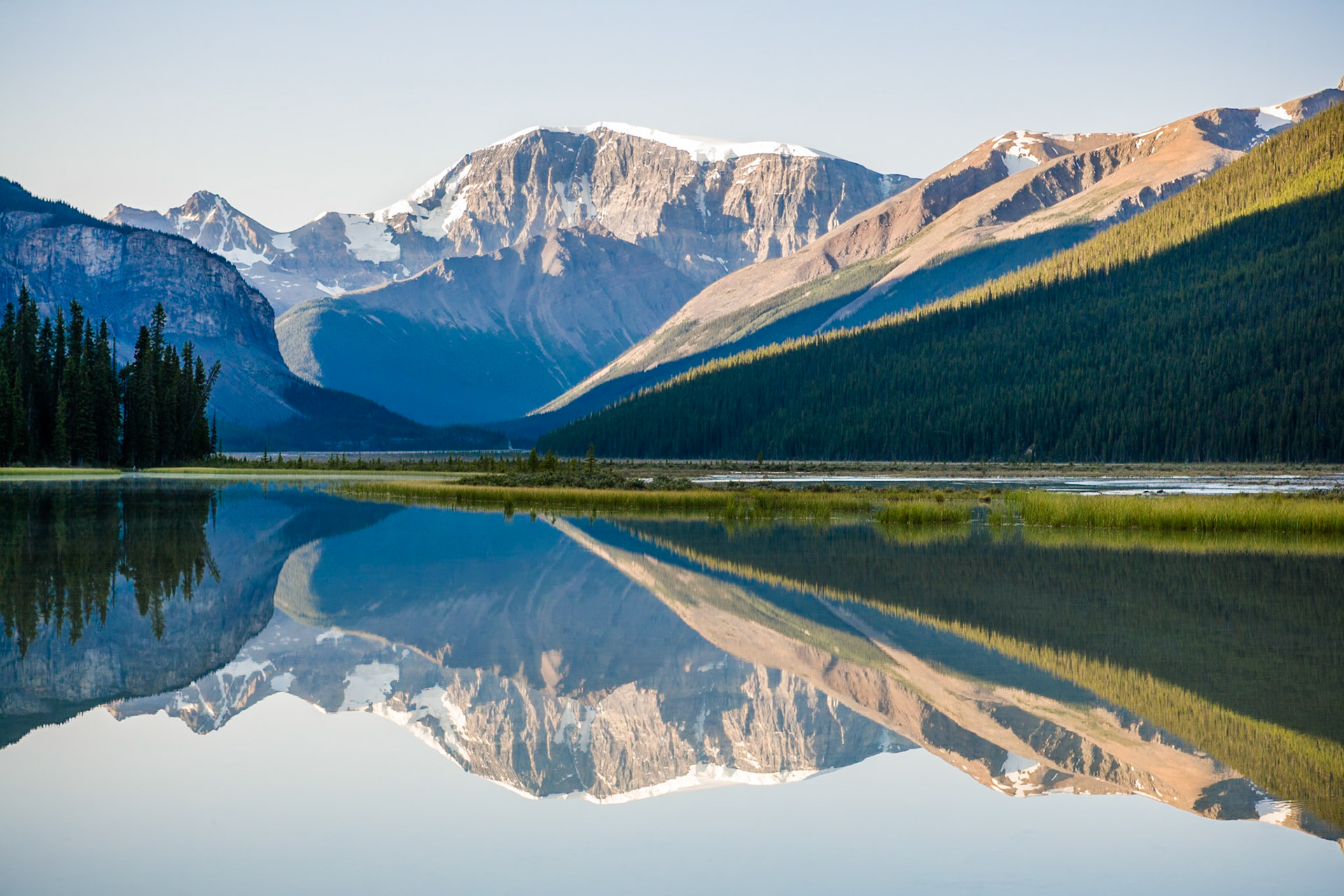 Mount Athabasca from Icefields Parkway, Sunwapta River, Jasper Nat'l Park, Alberta, CA