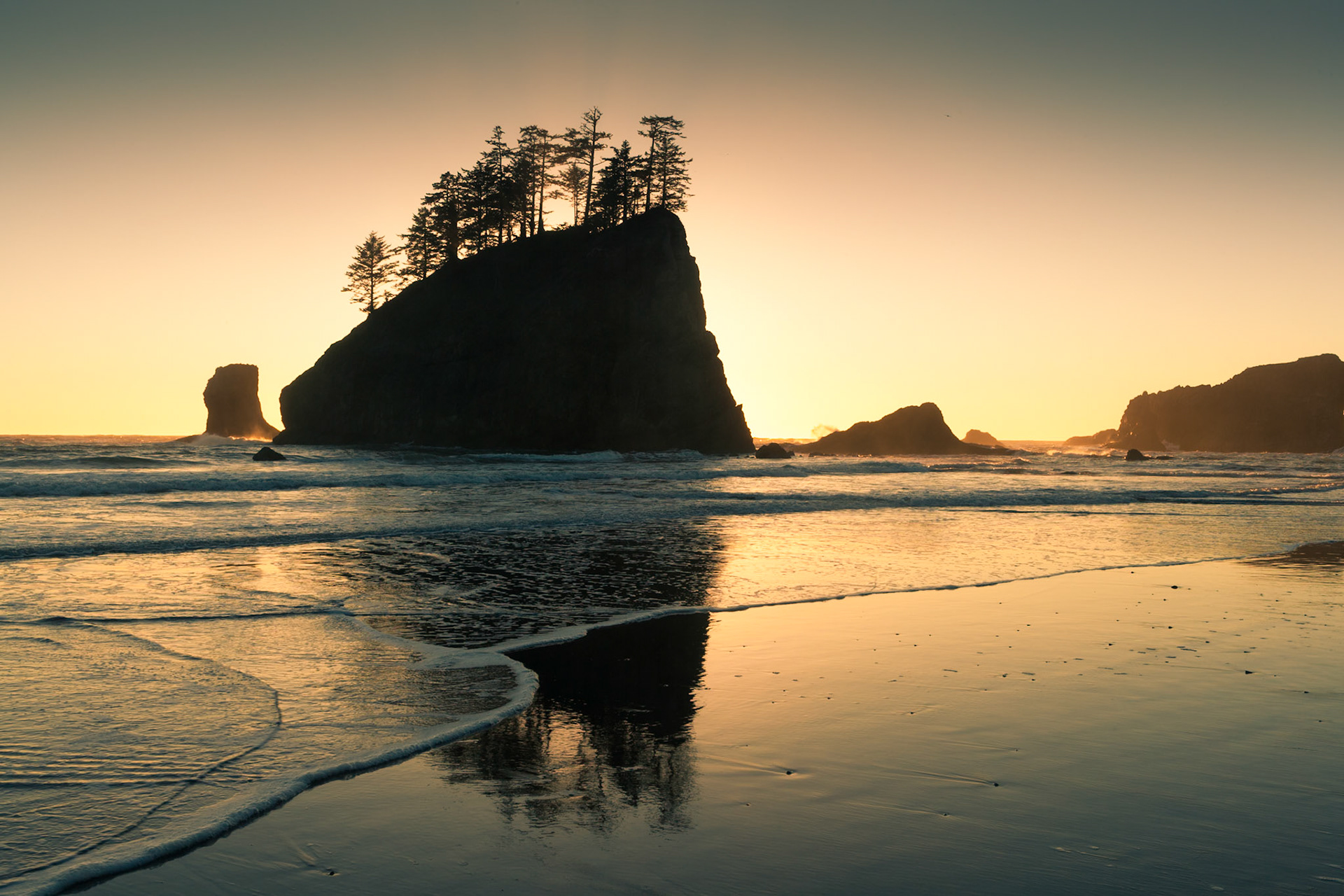 Second Beach near La Push at the Olympic National Park, Washington, USA