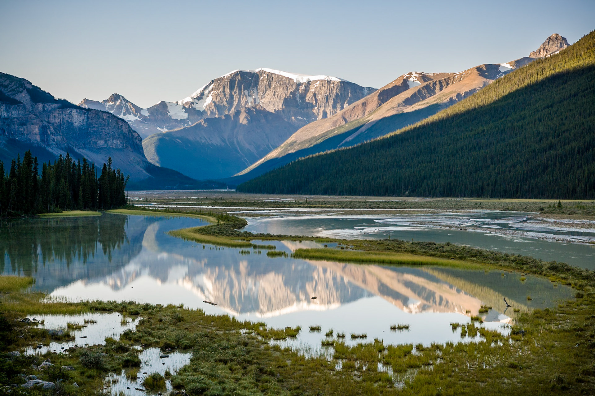 Mount Athabasca from Icefields Parkway, Sunwapta River, Jasper Nat'l Park, Alberta, CA