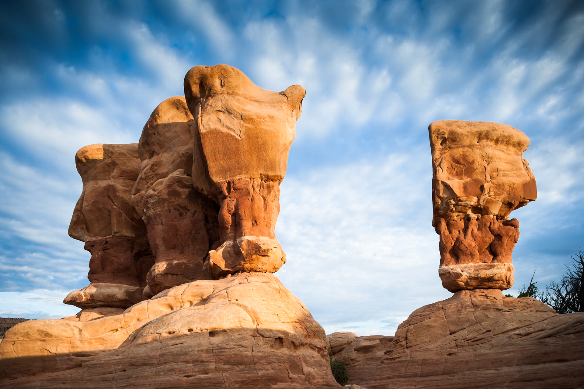 Sunrise at Devils Garden at Grand Staircase Escalante National Monument, Utah, USA