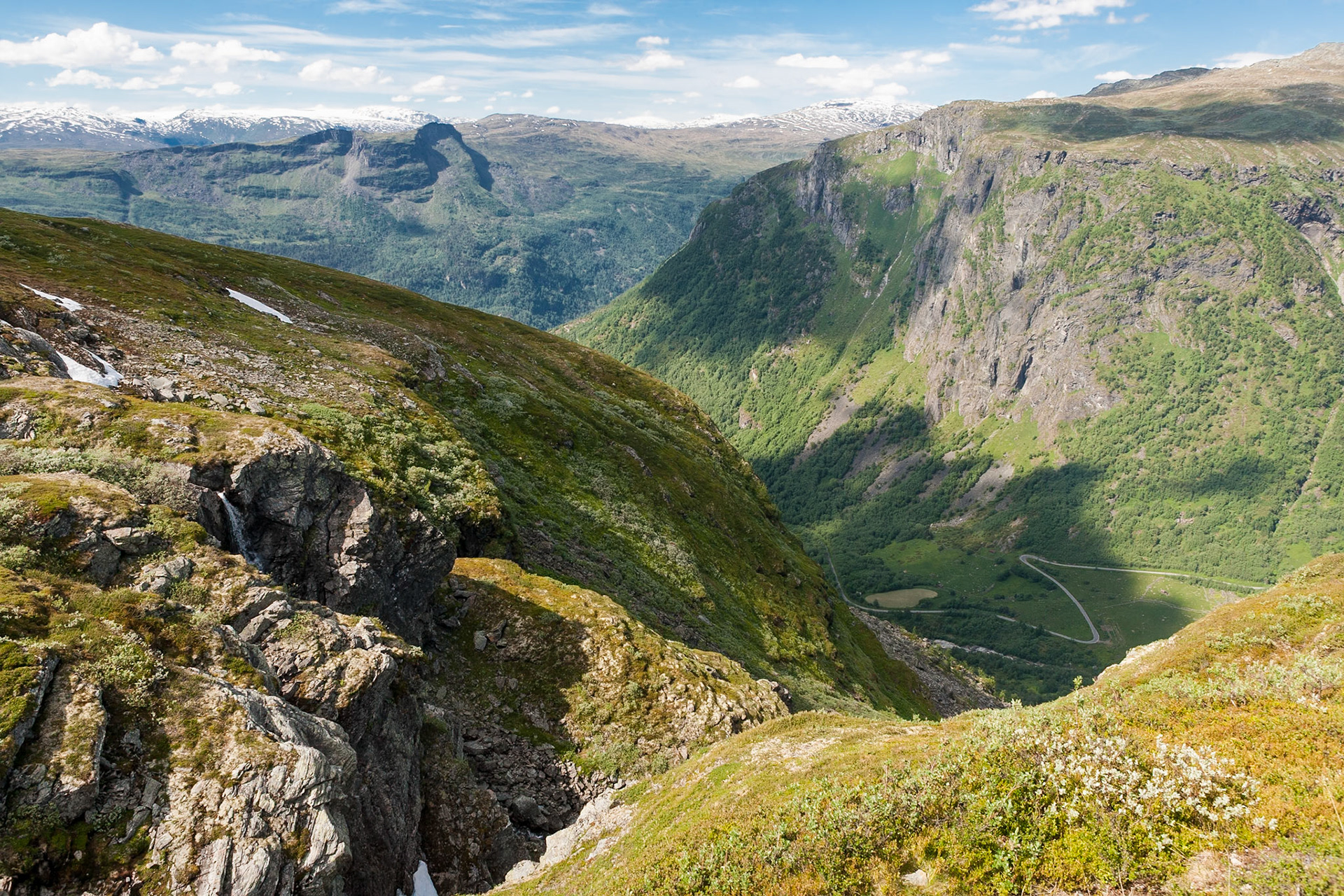 Mountains on the K15-F302 Turtagrø-Øvre Årdal