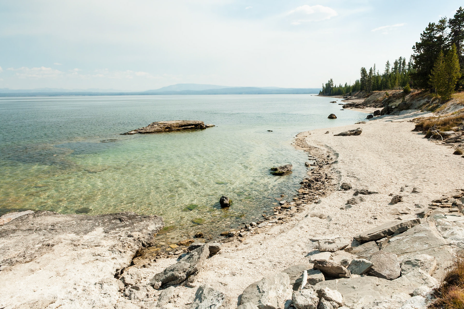 West Thumb Geyser Basin, Yellowstone Nat'l Park, WY, USA