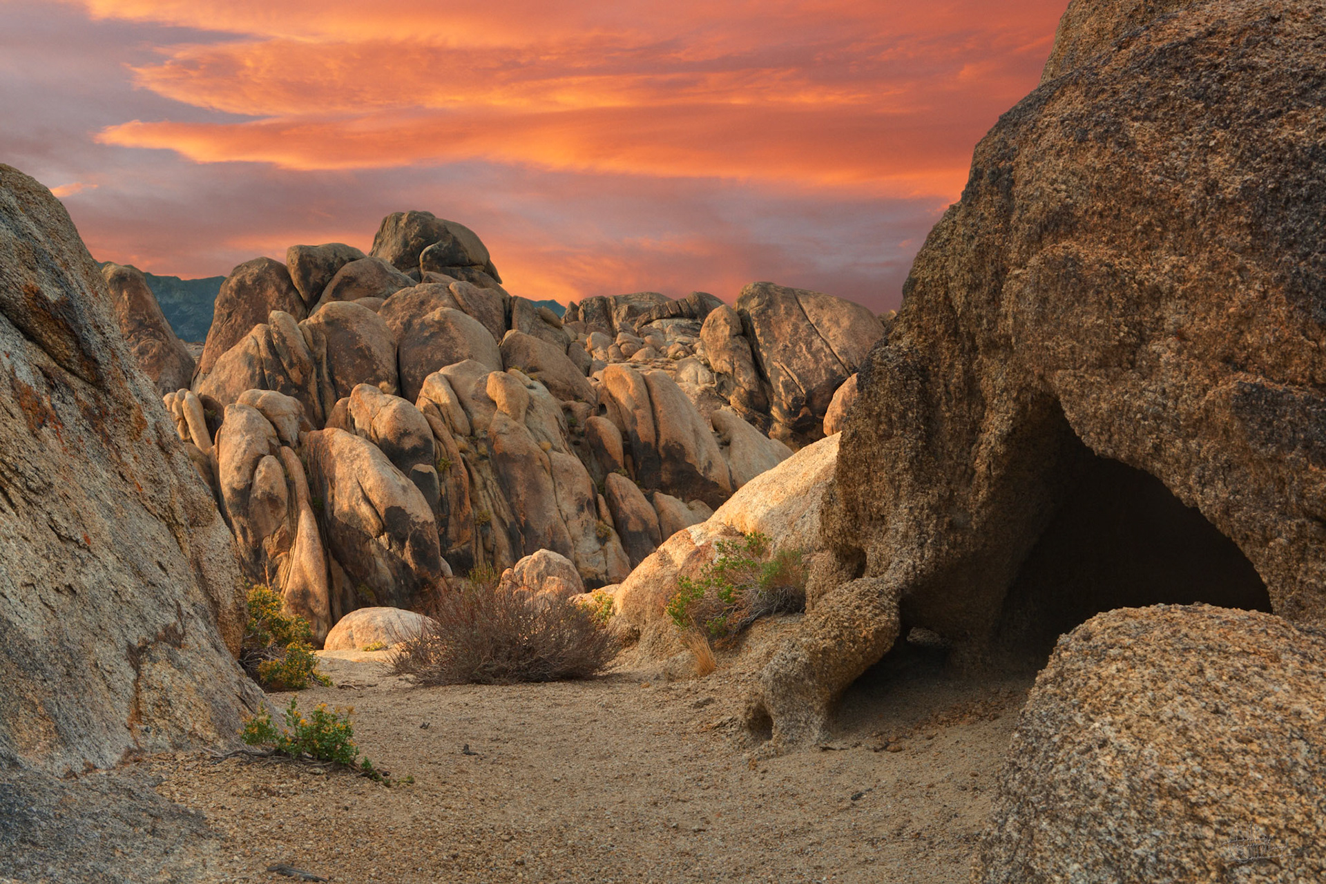 Sunset at the Alabama Hills, Lone Pine, CA, USA