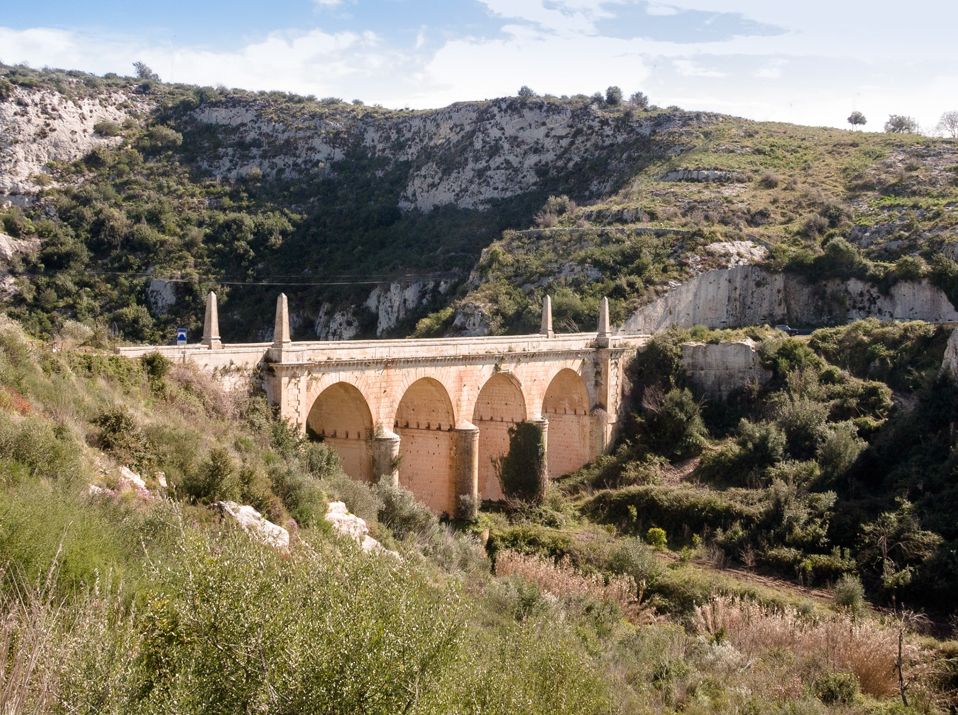 Historic bridge at S287 near Vela, Province of Syracuse, Sicily, Italy