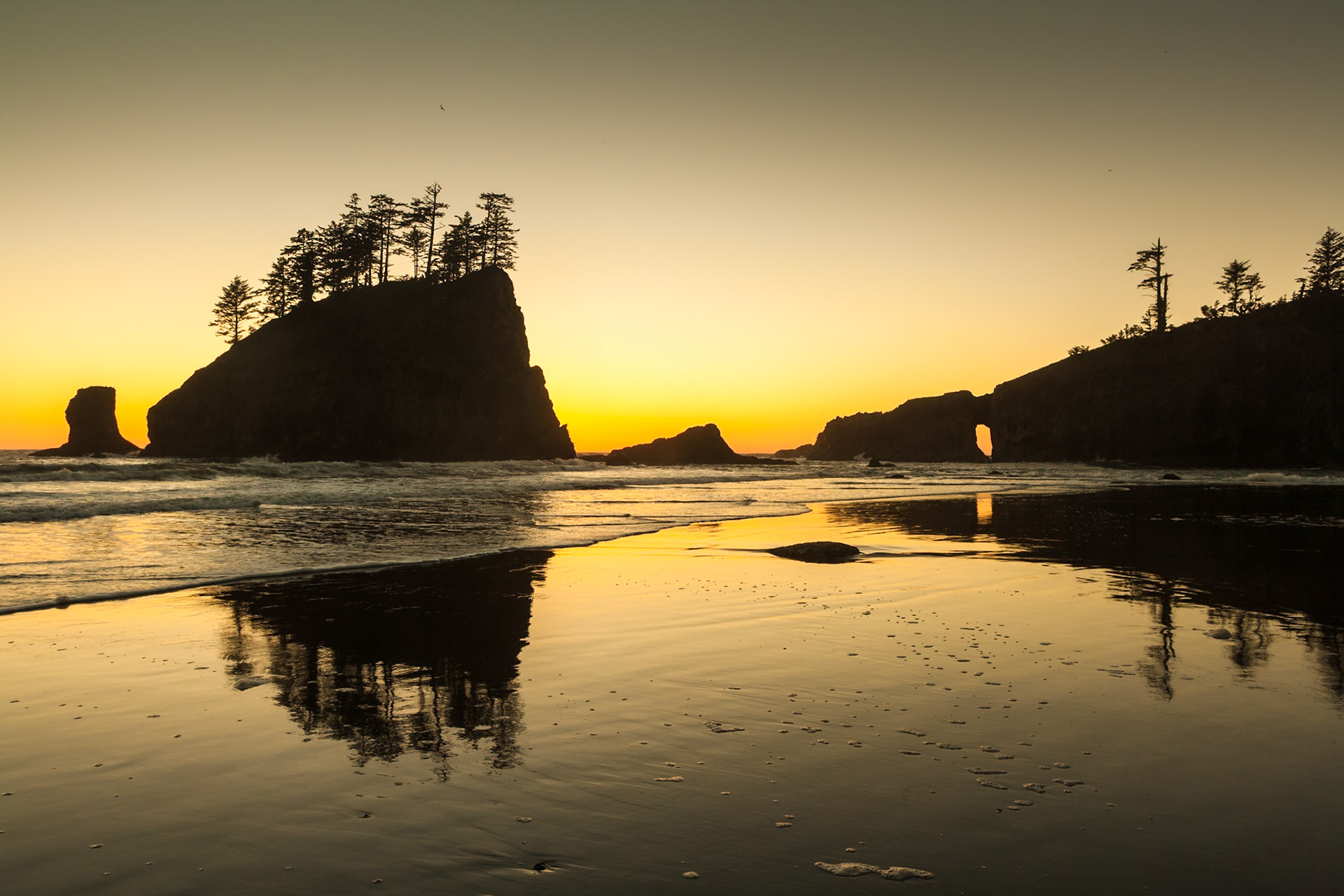 Second Beach near La Push at the Olympic National Park at sunset, Washington, USA,