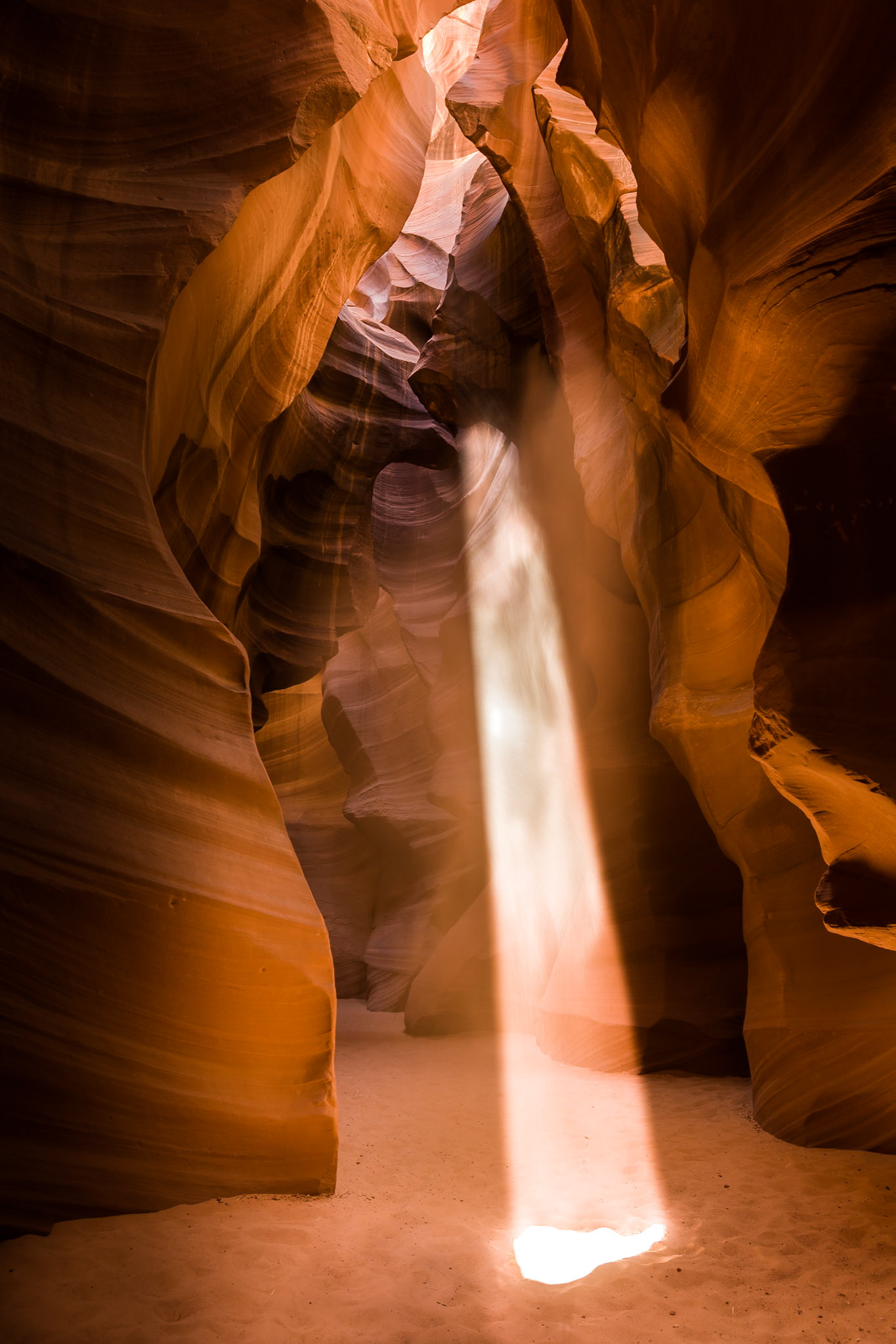 Beam of sunlight in Antelope Canyon near Page, Arizona, USA
