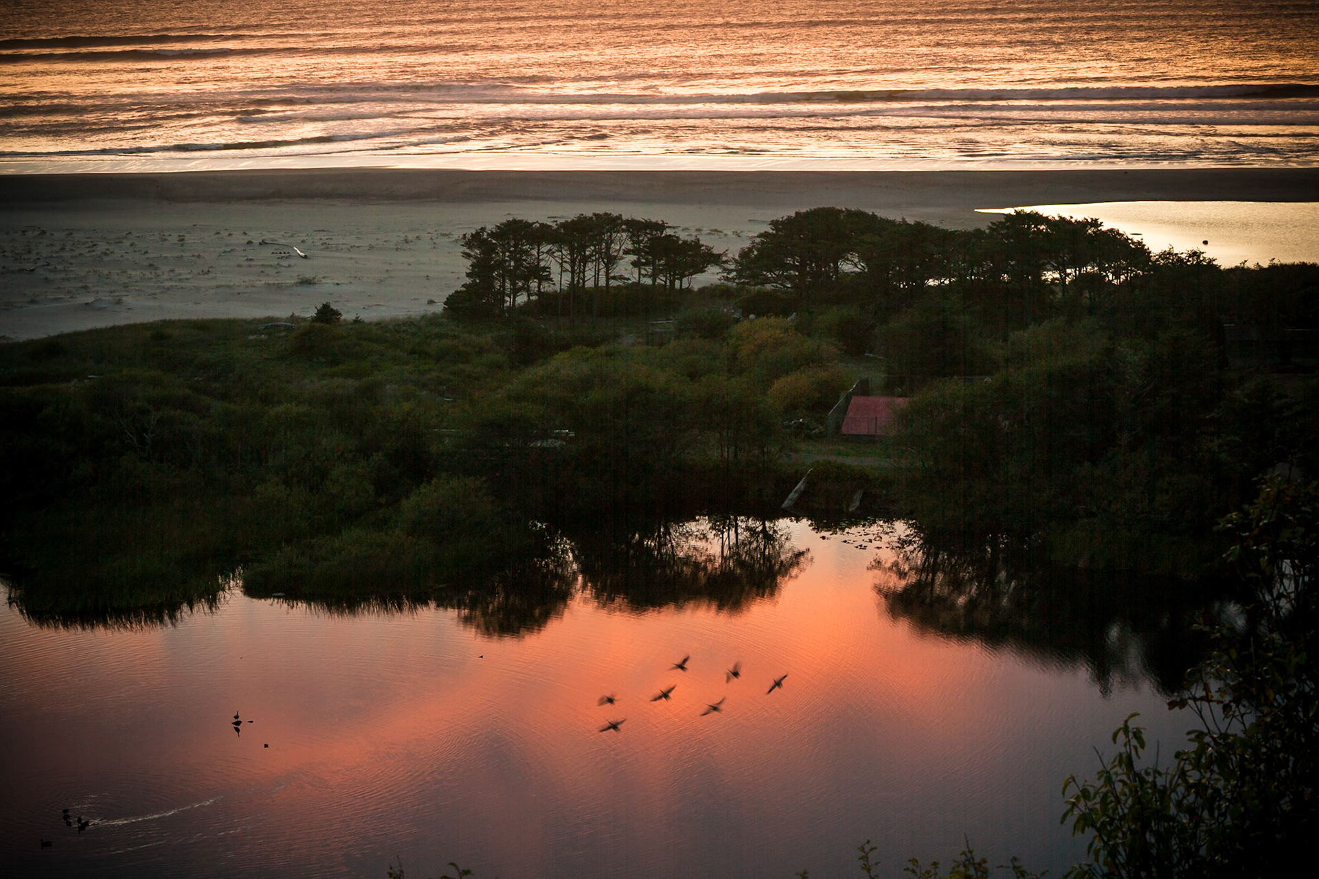 Sunset at Tierra Del Mar, Oregon coast Hwy 101, ARTIFACTS PROBLEM