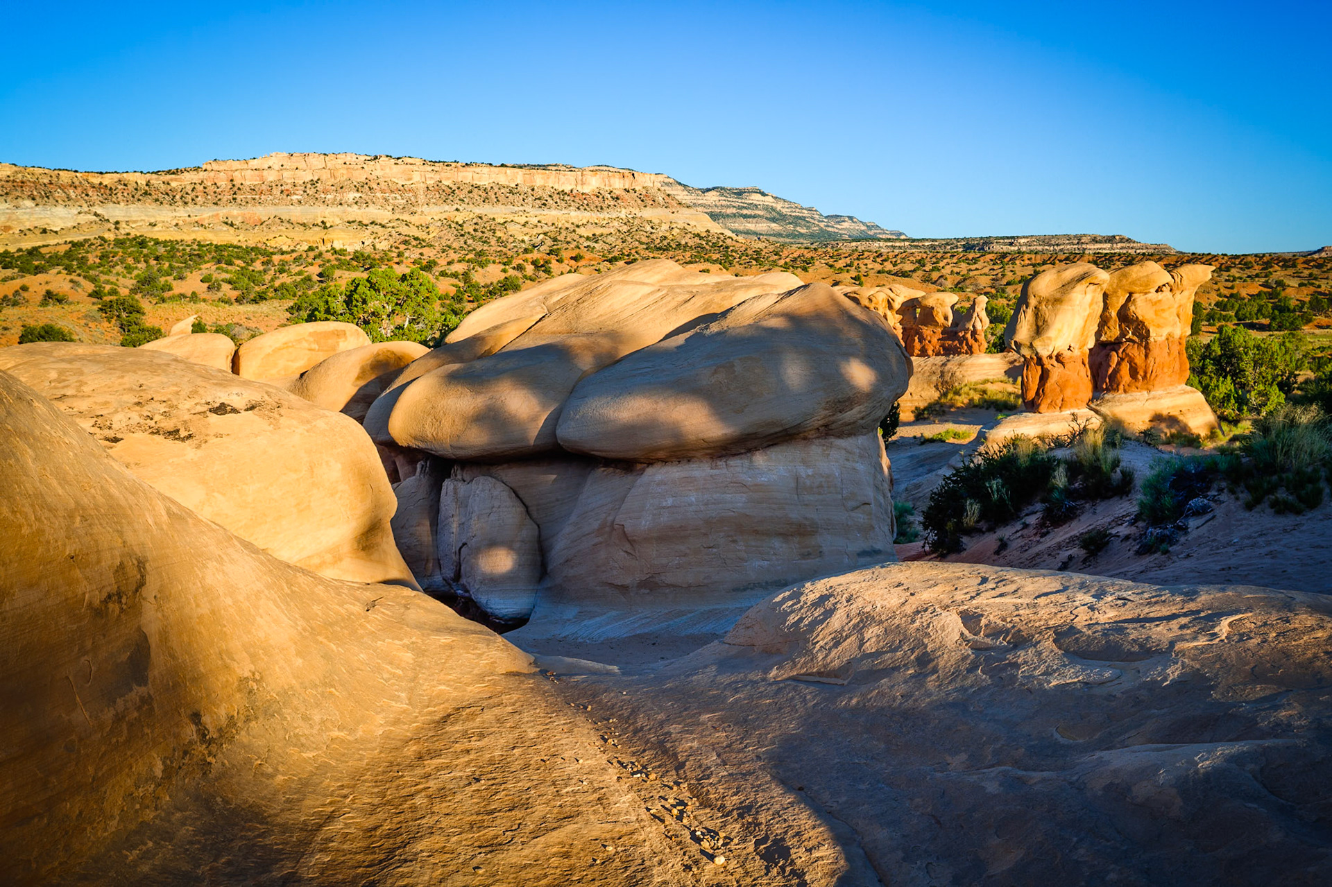 Sunrise at Devils Garden at Grand Staircase Escalante National Monument, UT, USA