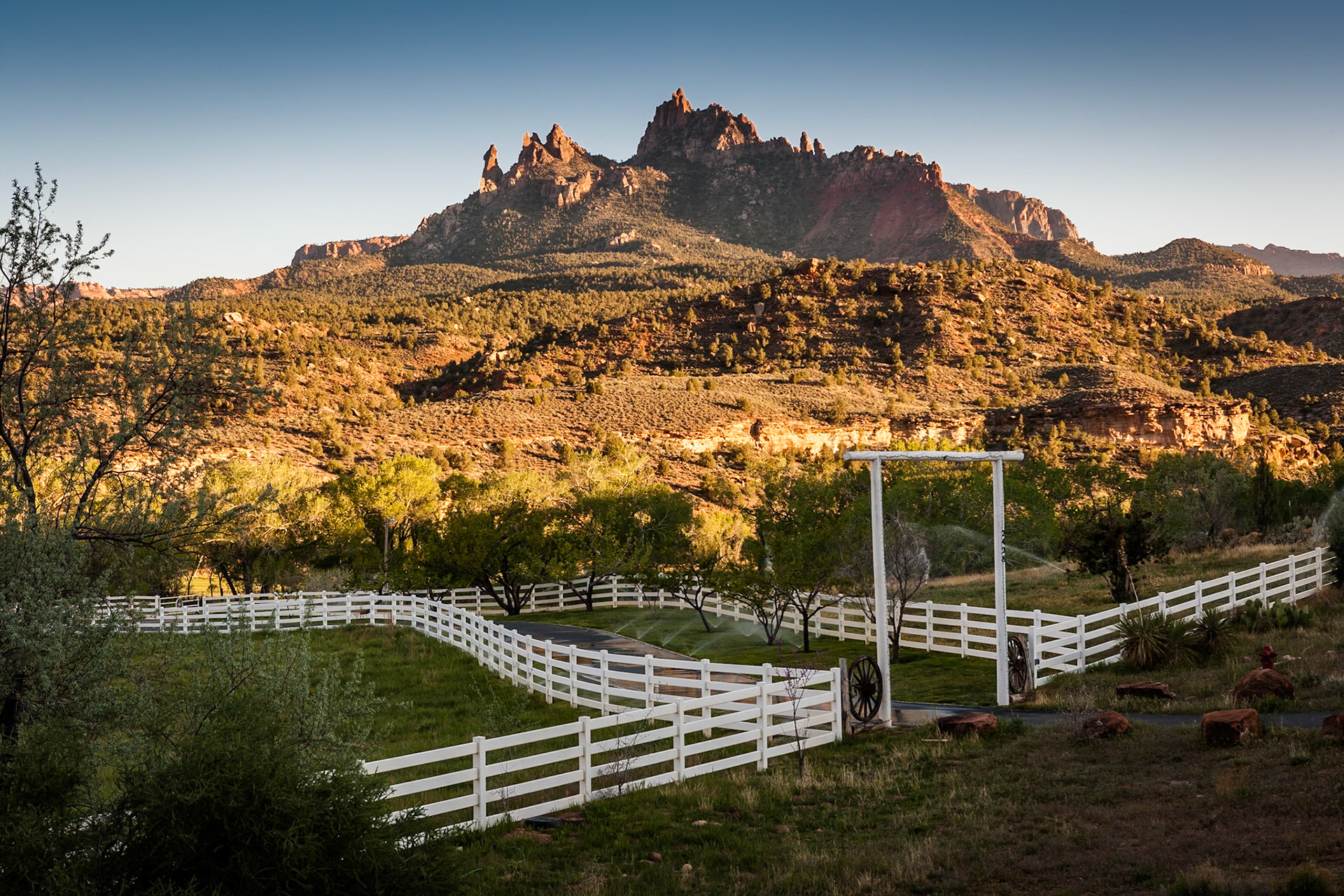 Fence at Zion Park Boulevard, Similar file already submitted