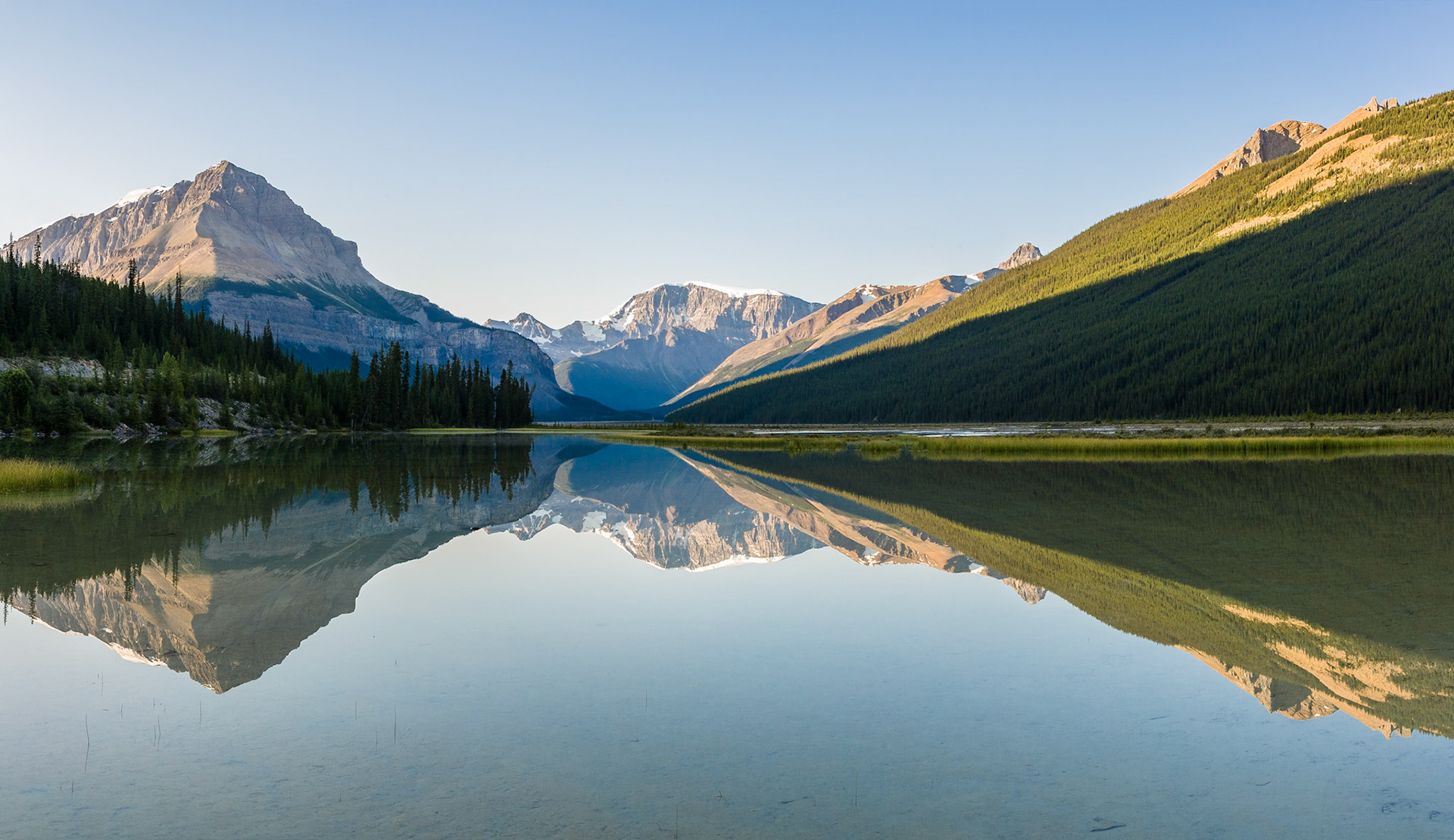 Mount Athabasca from Icefields Parkway, Sunwapta River, Jasper Nat'l Park, Alberta, CA