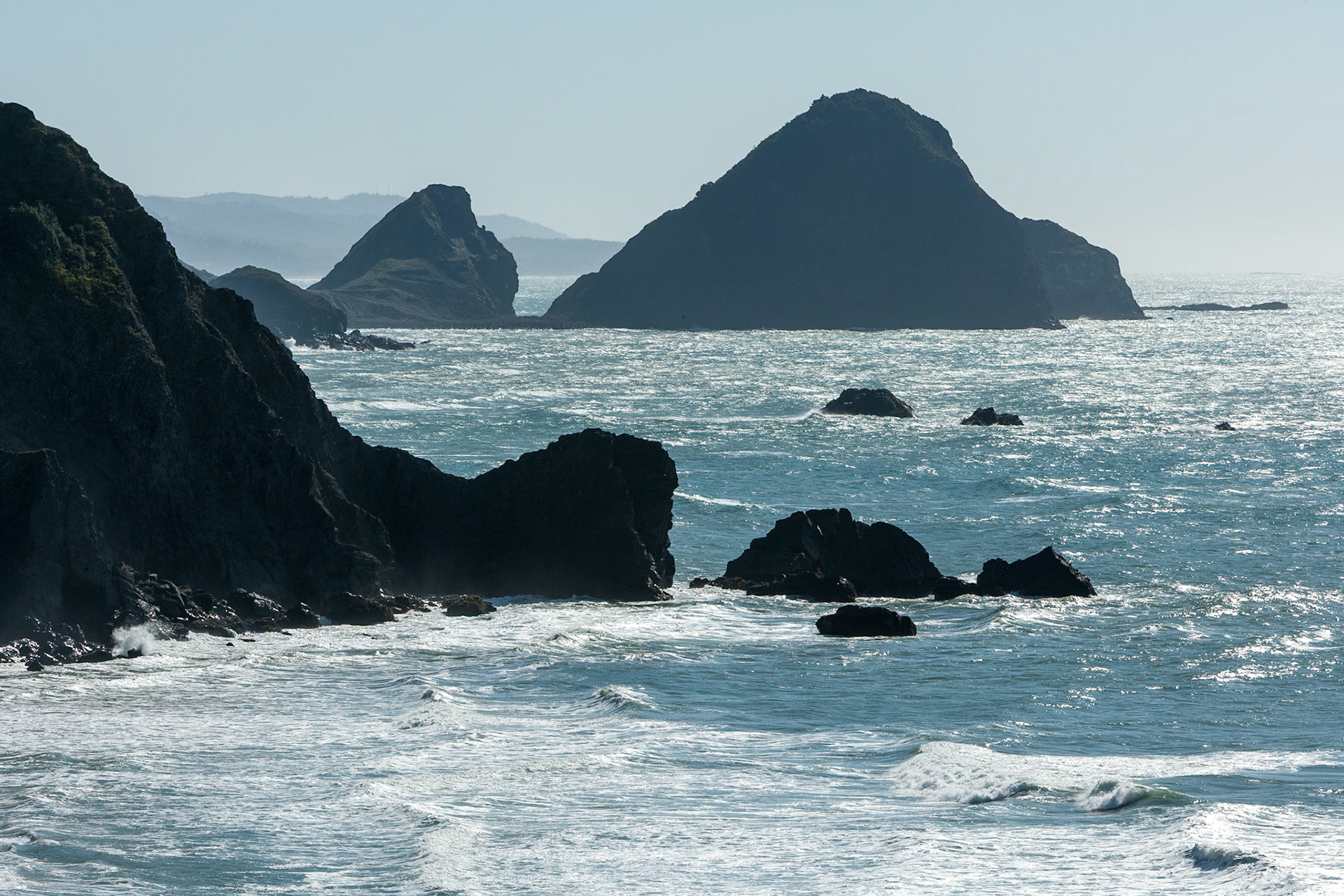 Ocean at Oregon Coast Hwy south of Humbug Mountain State Park, OR, USA
